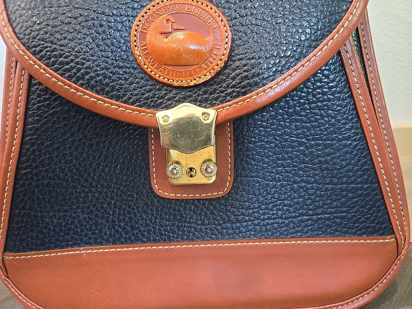 Vintage Dooney & Bourke All Weather Leather Spectator Bag Navy Push Lock Classic