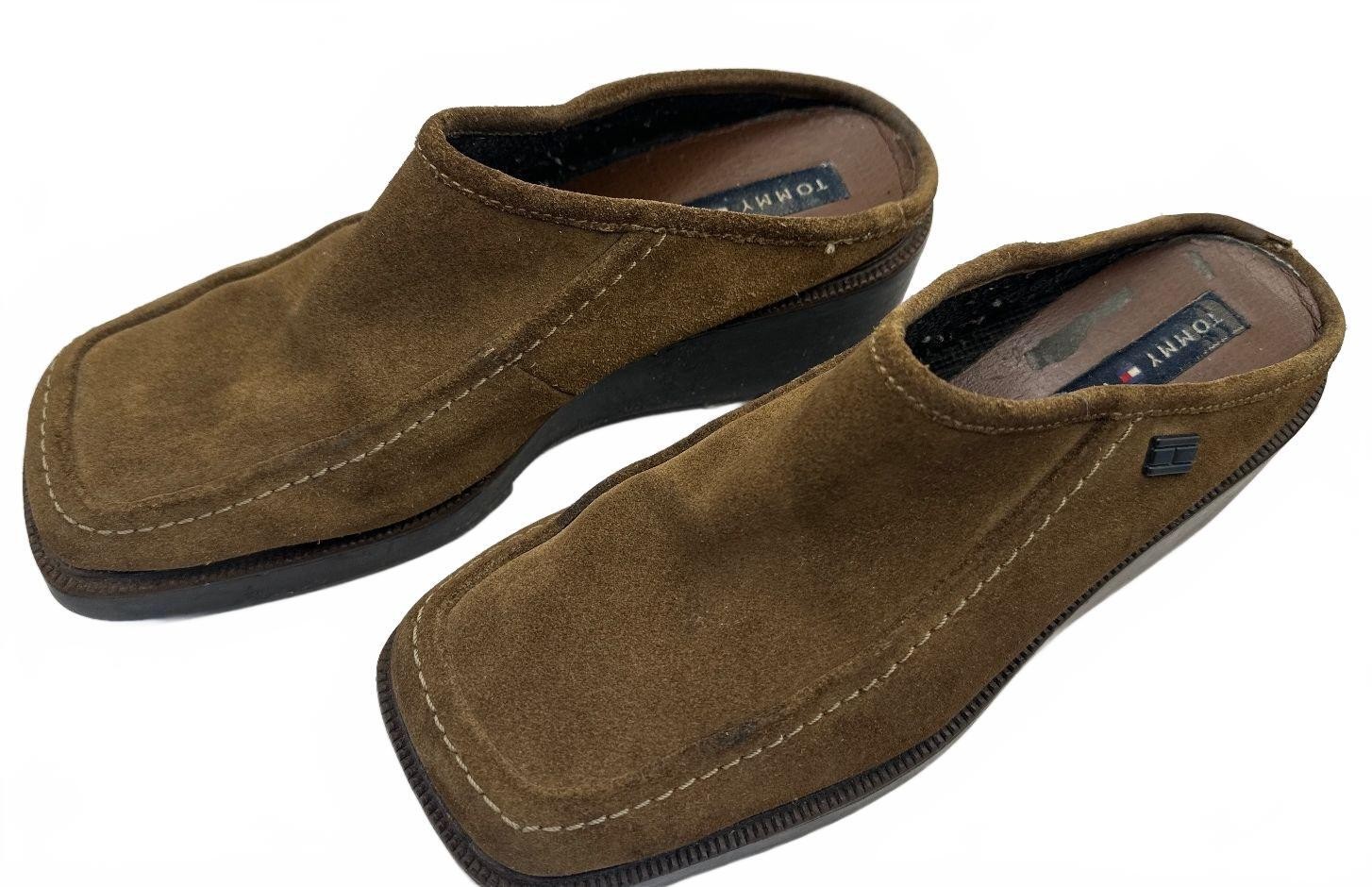 Vintage Womens Tommy Hilfiger Brown Square-Toed Suede Clogs 2.25″ heel Size 6.5M
