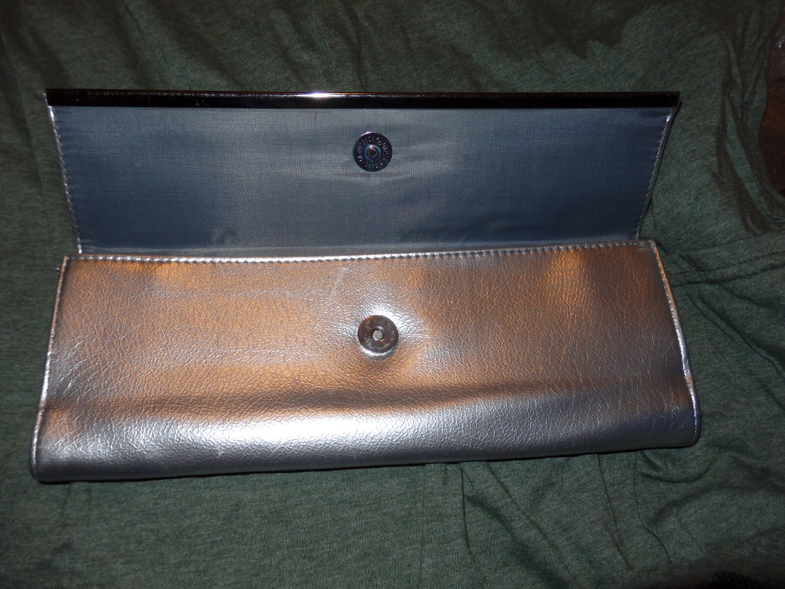 Vintage Silver-Tone EVENING Handbag Purse~w/Gray Nylon Interior L= 11″ H=4″ 358
