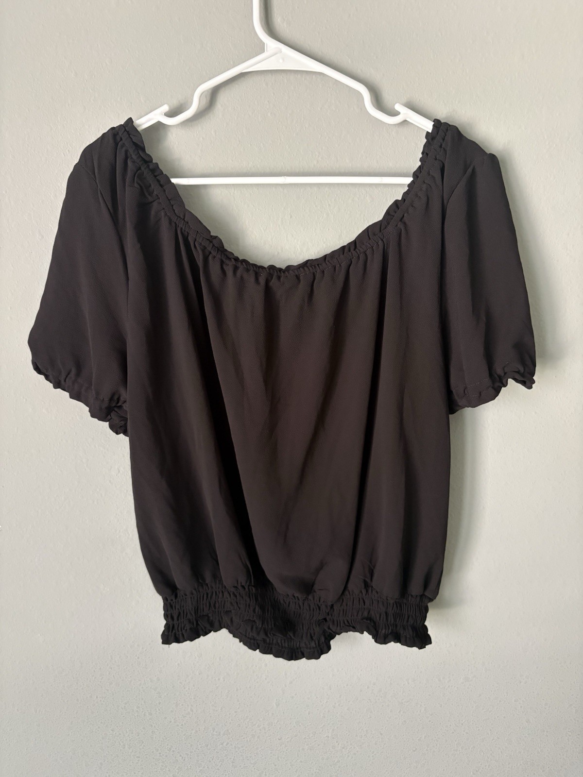 Michael Kors Black Puff Sleeve Smocked Hem Blouse Size Large NWOT