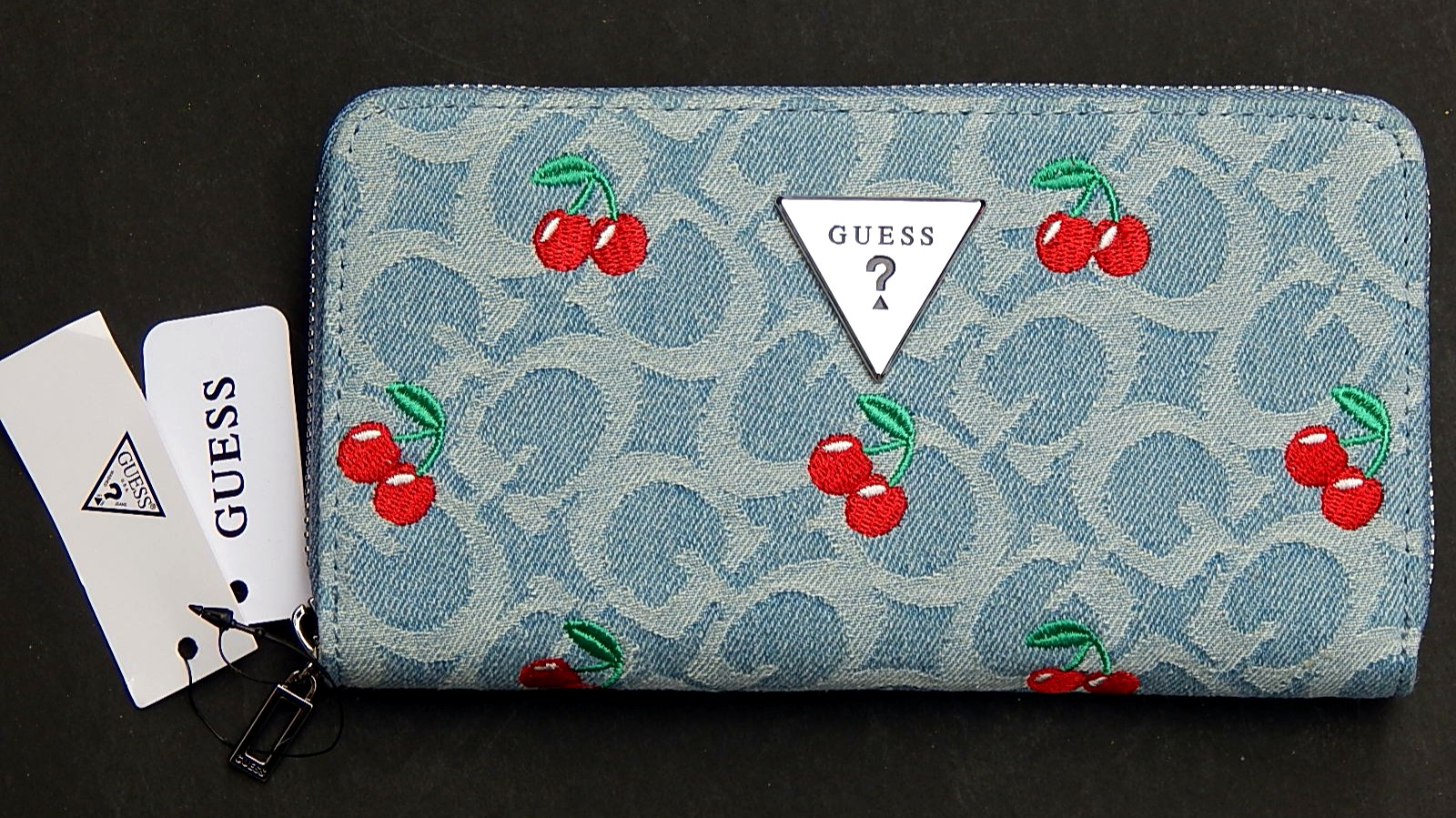GUESS CELESTIA LOGO BLUE DENIM/CHERRY LOGO ZIP AROUND WALLET AUTHENTIC NEW