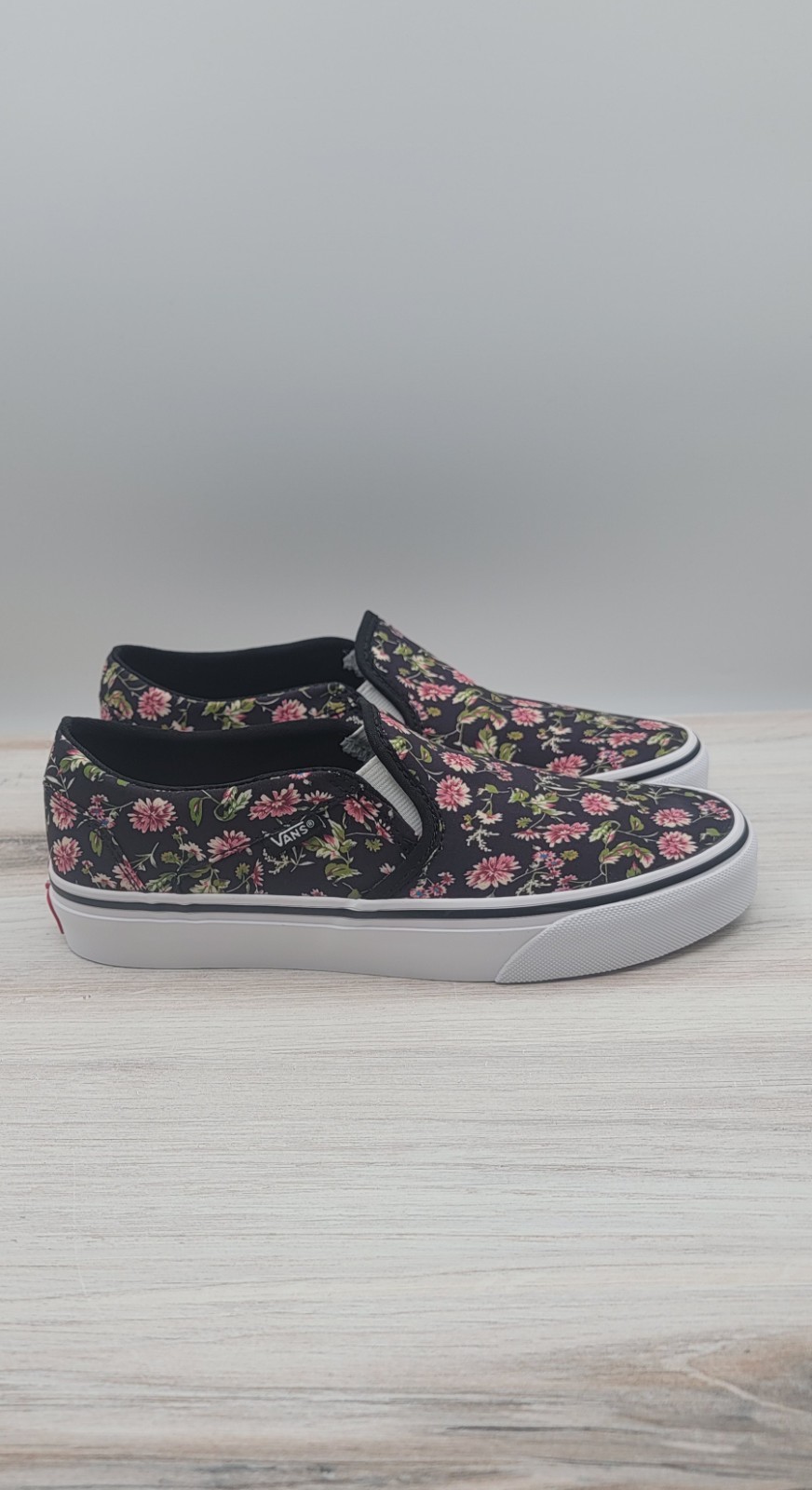 Vans Asher Dark Floral Black Multi Canvas Slip On Women’s Size 7.5 NWB