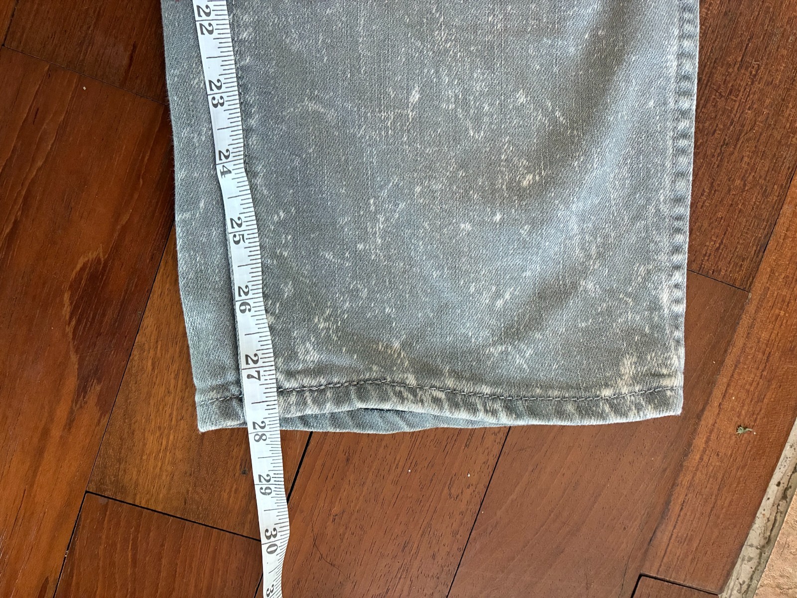 Levis Jeans Mens 32 X 30 Gray 541 Bleach Distressed Acid Wash Straight Athletic