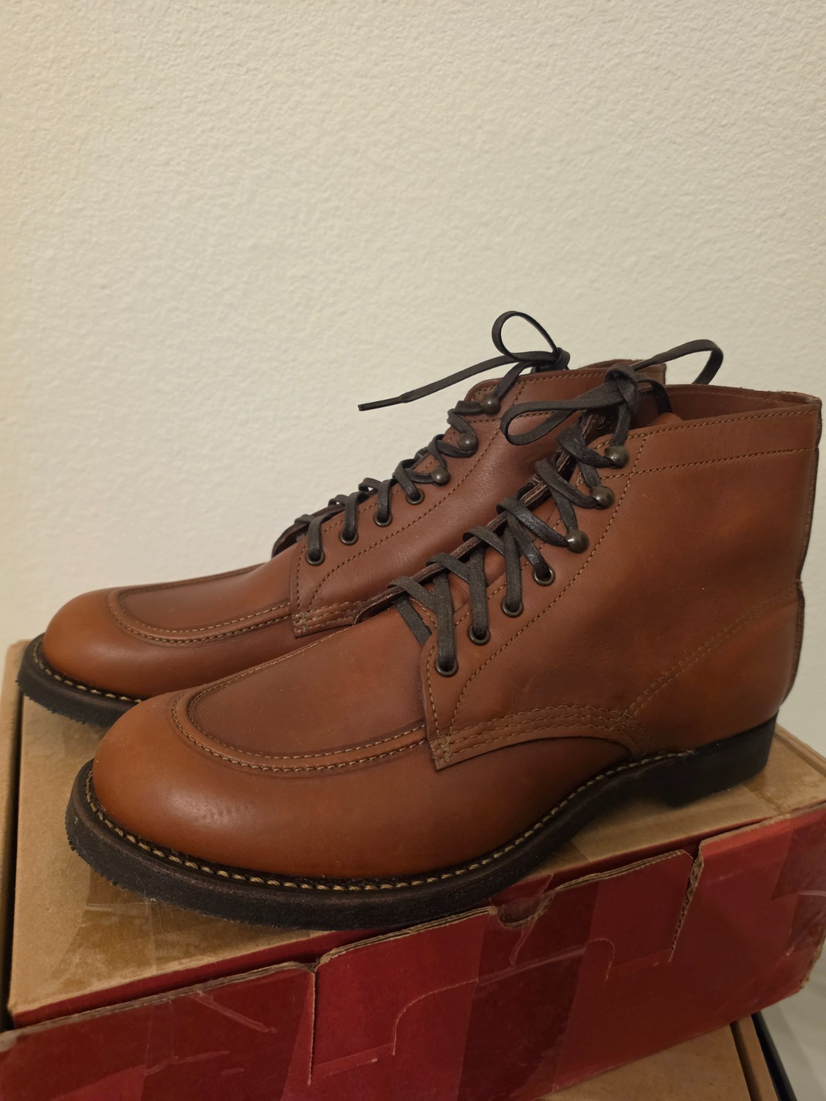 Red Wing 8076 Heritage Japanese Exclusive “Outing Boot” Vibram Iron Ranger 10D
