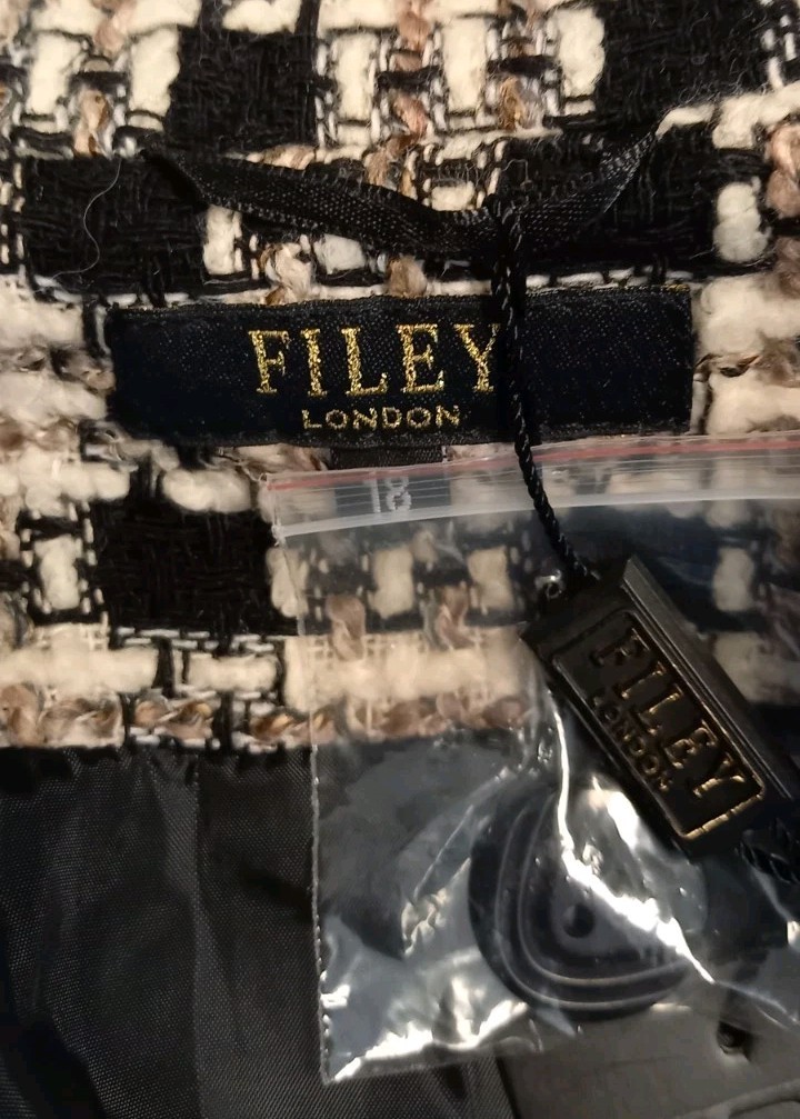 Filey London Black Cream Acrylic Wool Mix Blazer Jacket Size 18 (small) NEW