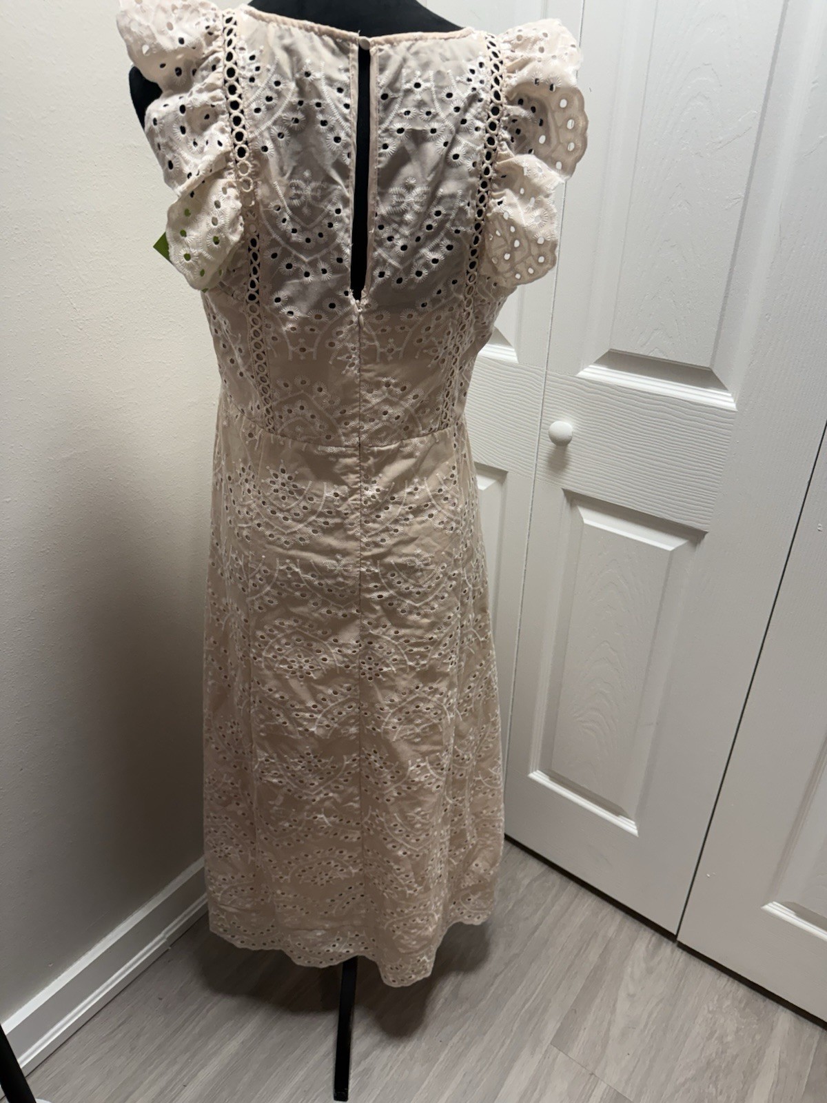 Sam Edelman Natural Solid Eyelet Midi Dress Ruffle Sleeve Round Neck 10 M65223
