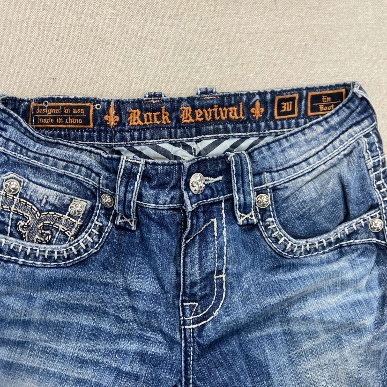 Rock Revival Jeans Men’s 30 x 29 En Medium Wash Buckle Denim Bootcut