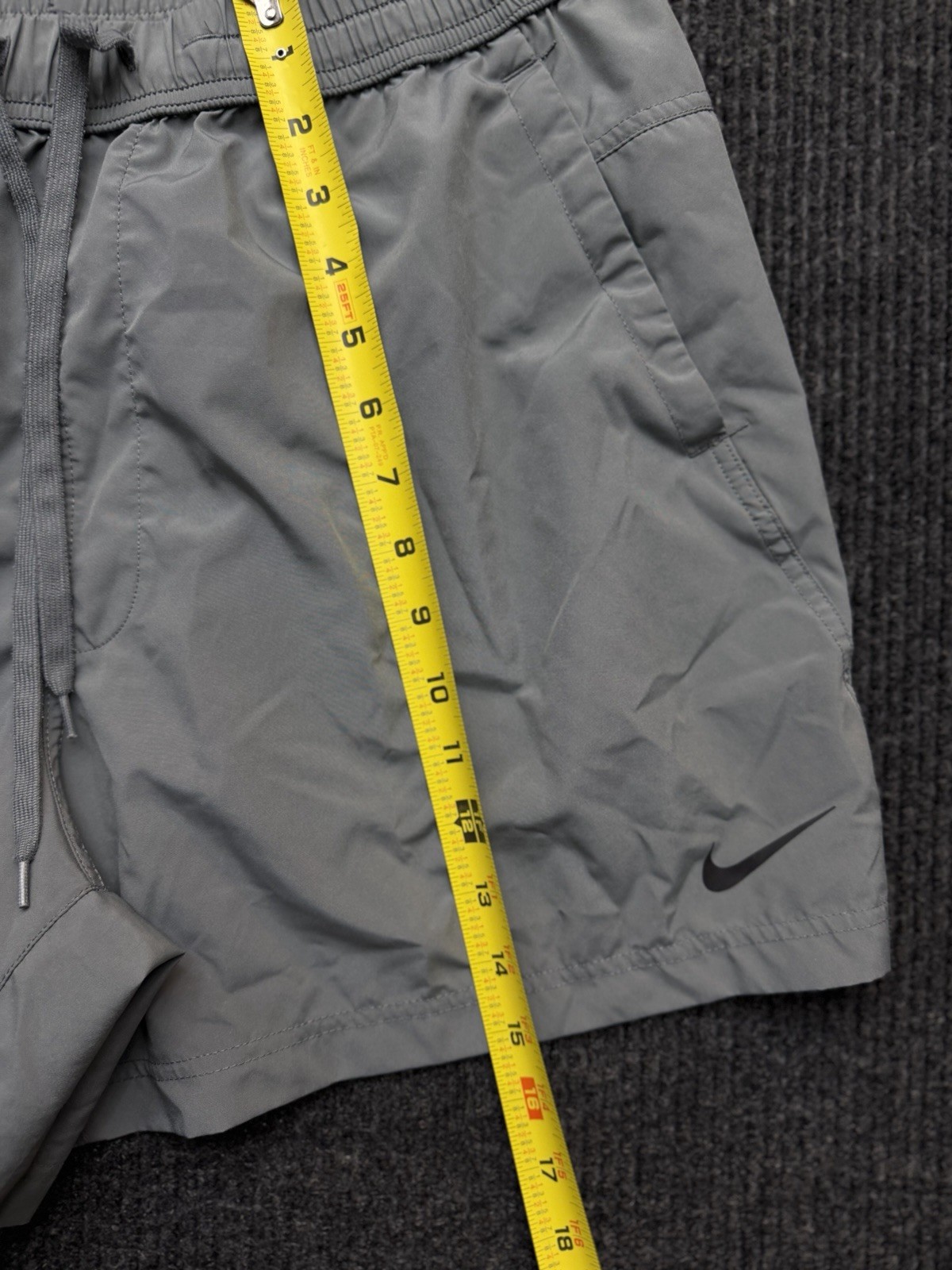 Nike Men’s Dri-FIT Form Unlined Training 5 inch Shorts Men’s Large FN4347-084