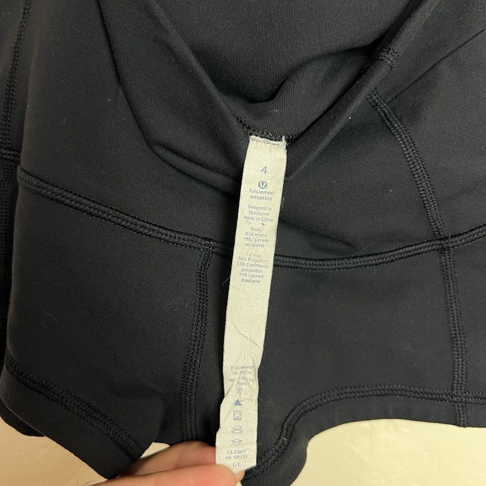 Lululemon Align High Rise Mini Shorts Womens 4 Black 2″ Inseam Nulu Athletic Gym