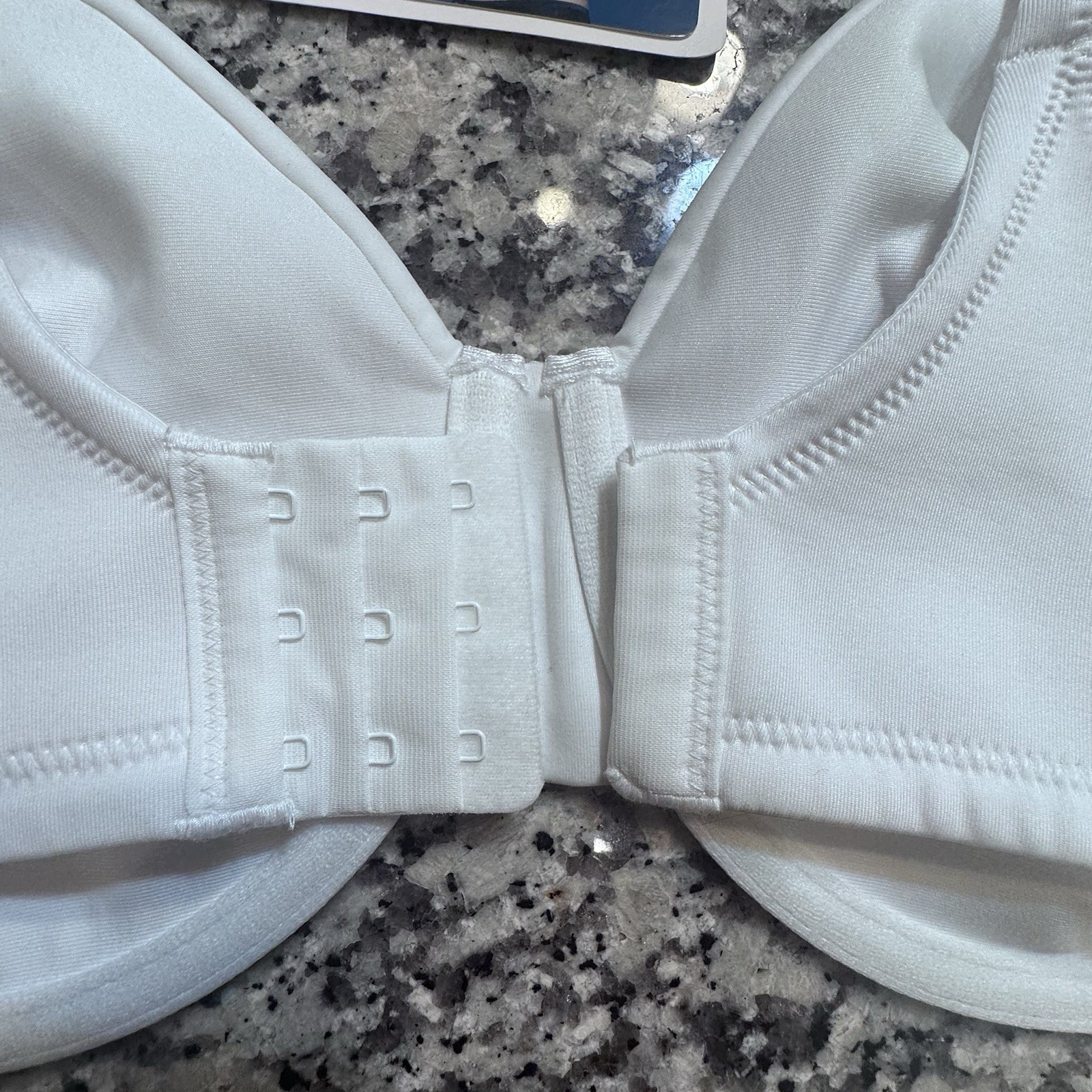 Vanity Fair Radiant Collection Women’s Full Figure Underwire Bra Size 42C
