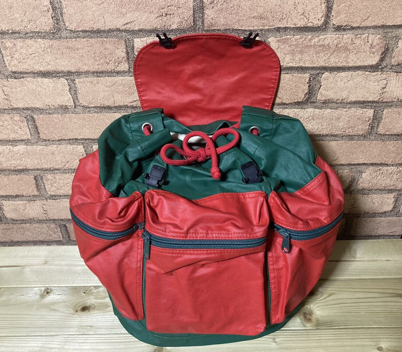 United Colors of Benetton Women’s Backpack Bag Size 40x40x13cm 15.7×15.7×5.1in