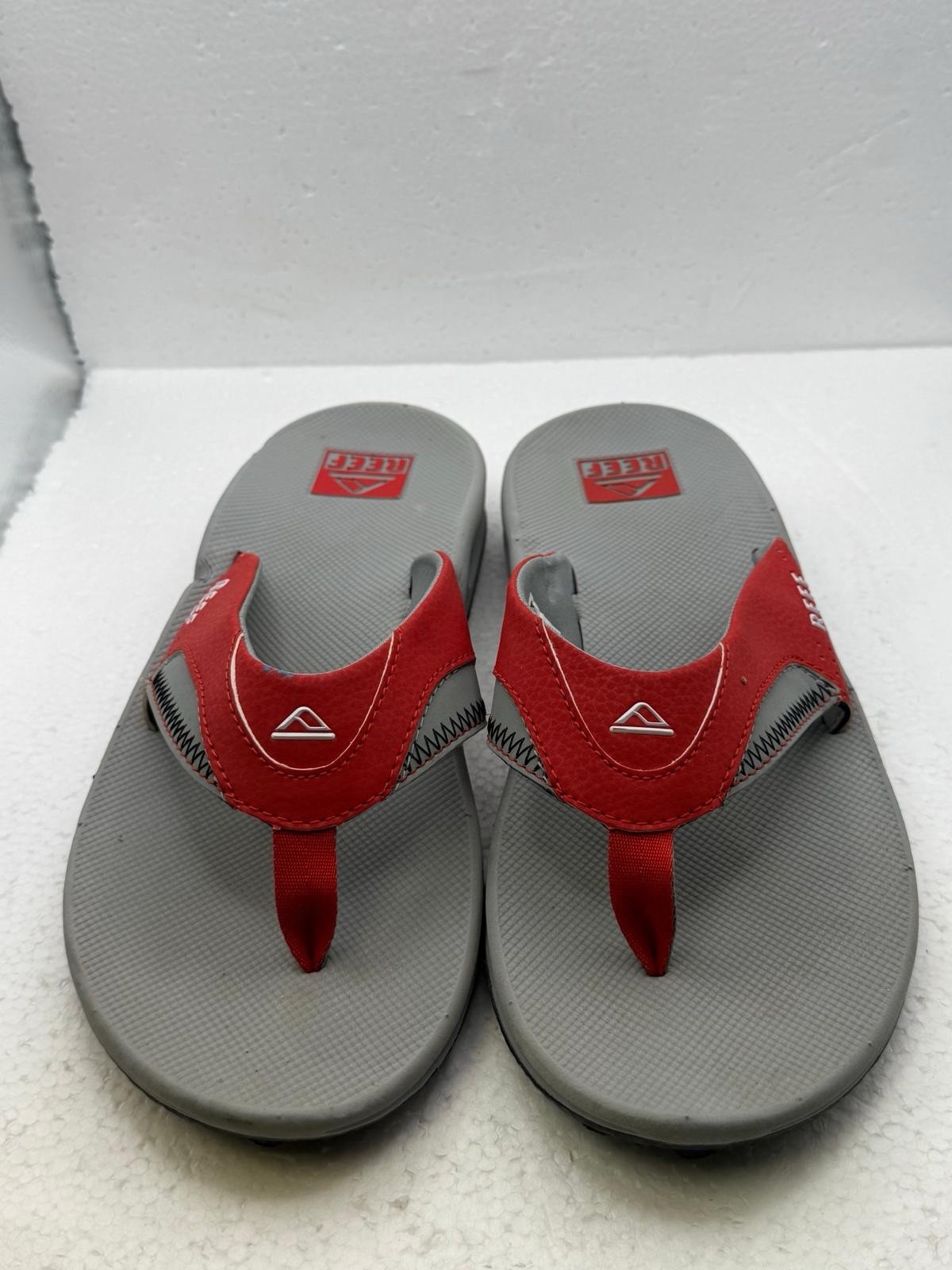 Reef Fanning Tailgate Gray Red Bottle Opener Sandals Men’s Sz 10