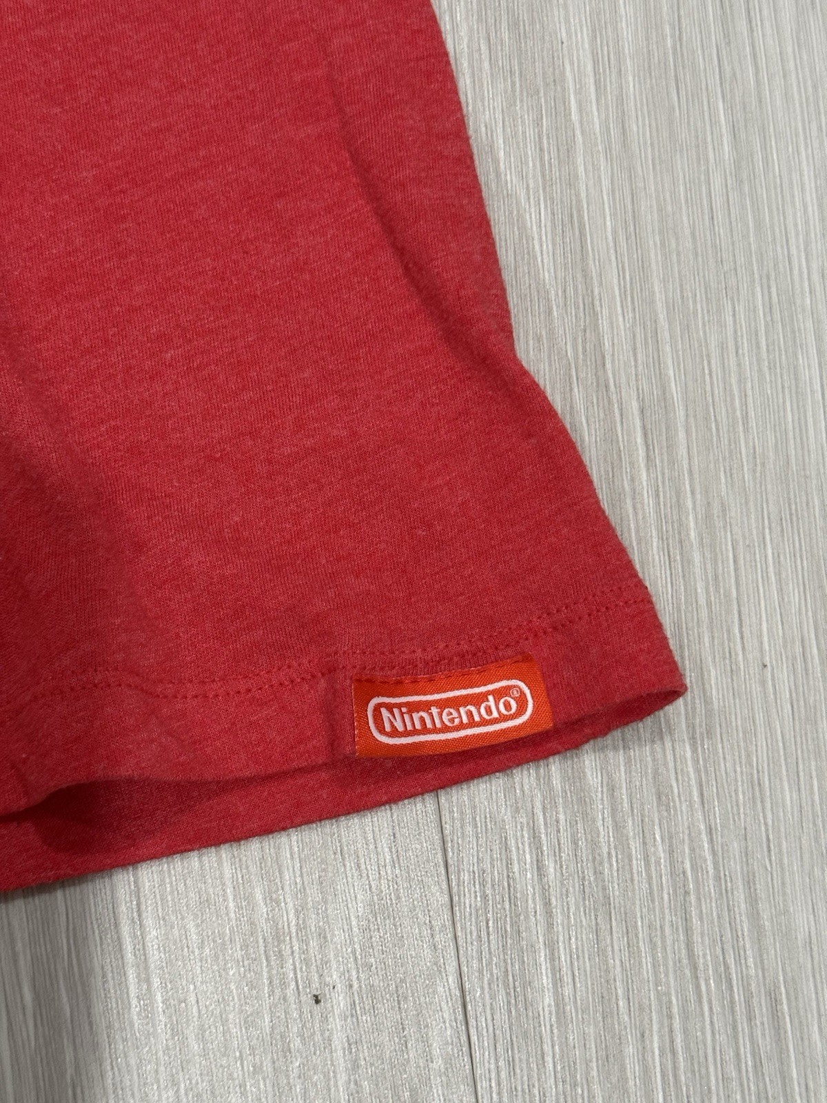 Nintendo World New York Official Logo T-Shirt Red Size Medium