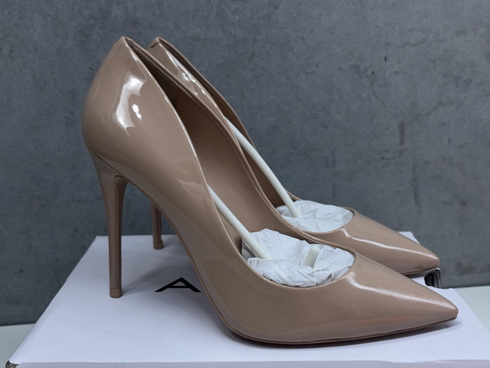 ALDO Stessy Bone Patent Pointed Toe Pumps ~ Beige / Nude Stiletto