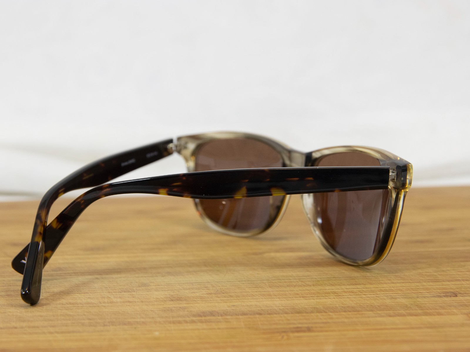 XOXO Designer Sunglasses AX00010 Tortoiseshell Brown w/ Amber Lenses 55-16-140