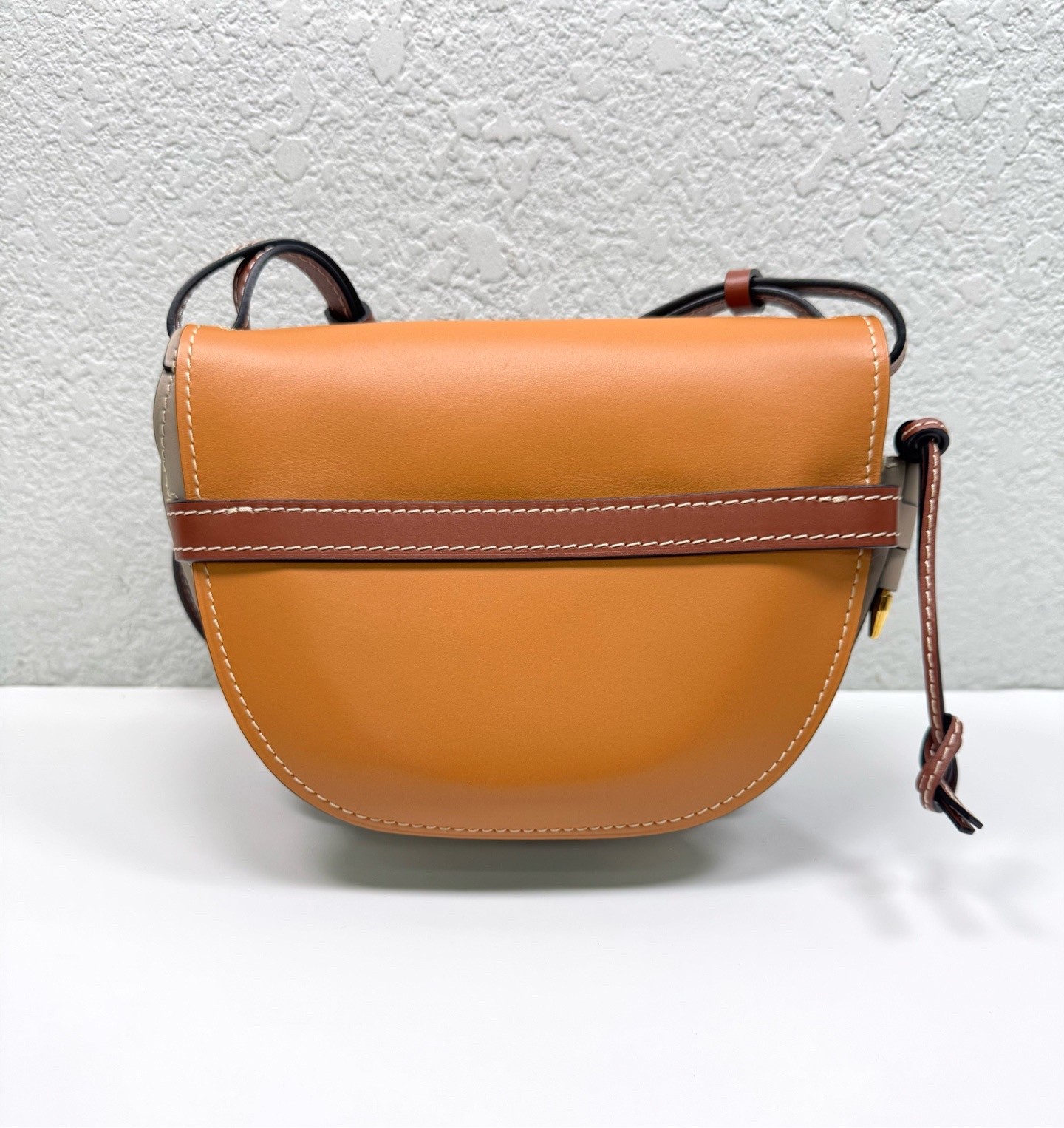 Loewe Pre-Owned Authentic Saddle Bag Caramel Free Tracked Shipping