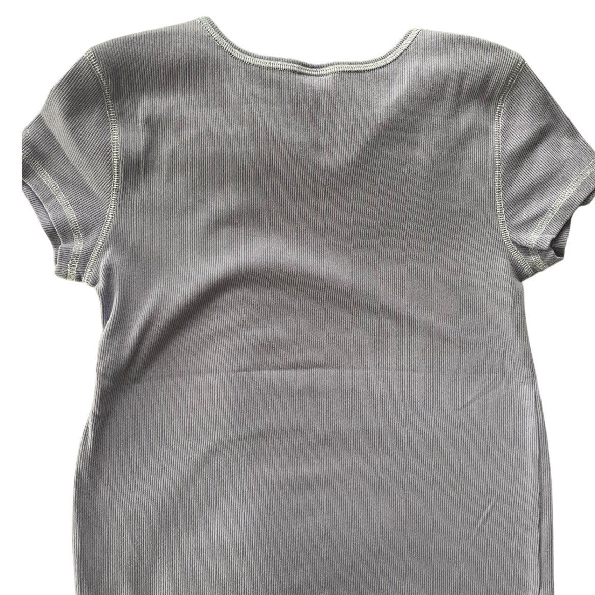 Old Navy Girls XL 14-16 Ribbed Short Sleeve Split Neck Tee Lavender Purple Shirt