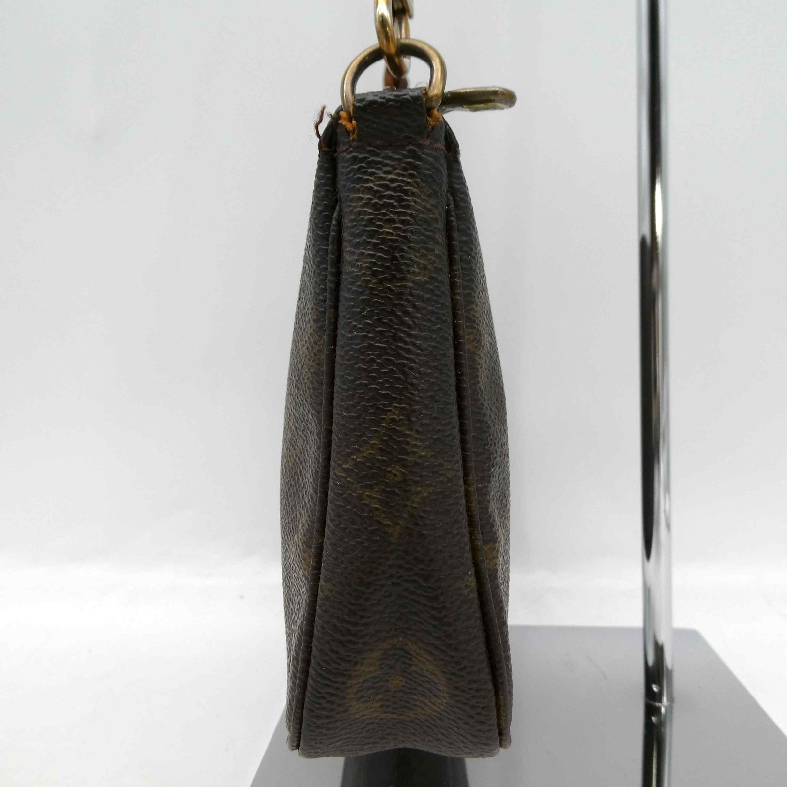 [Genuine Strap] Louis Vuitton Pochette Accessoires Bag PVC M51980 Monogram 1055