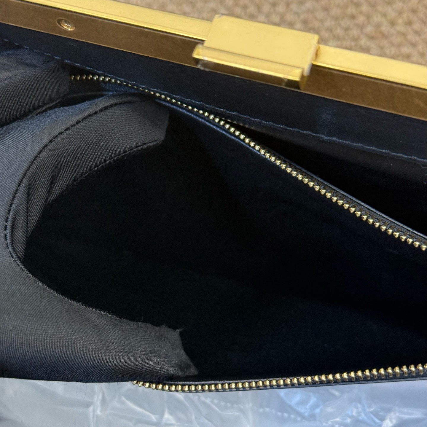 Celine Classic Clasp Shoulder Bag Black Leather Gold Hardware Duty Paid