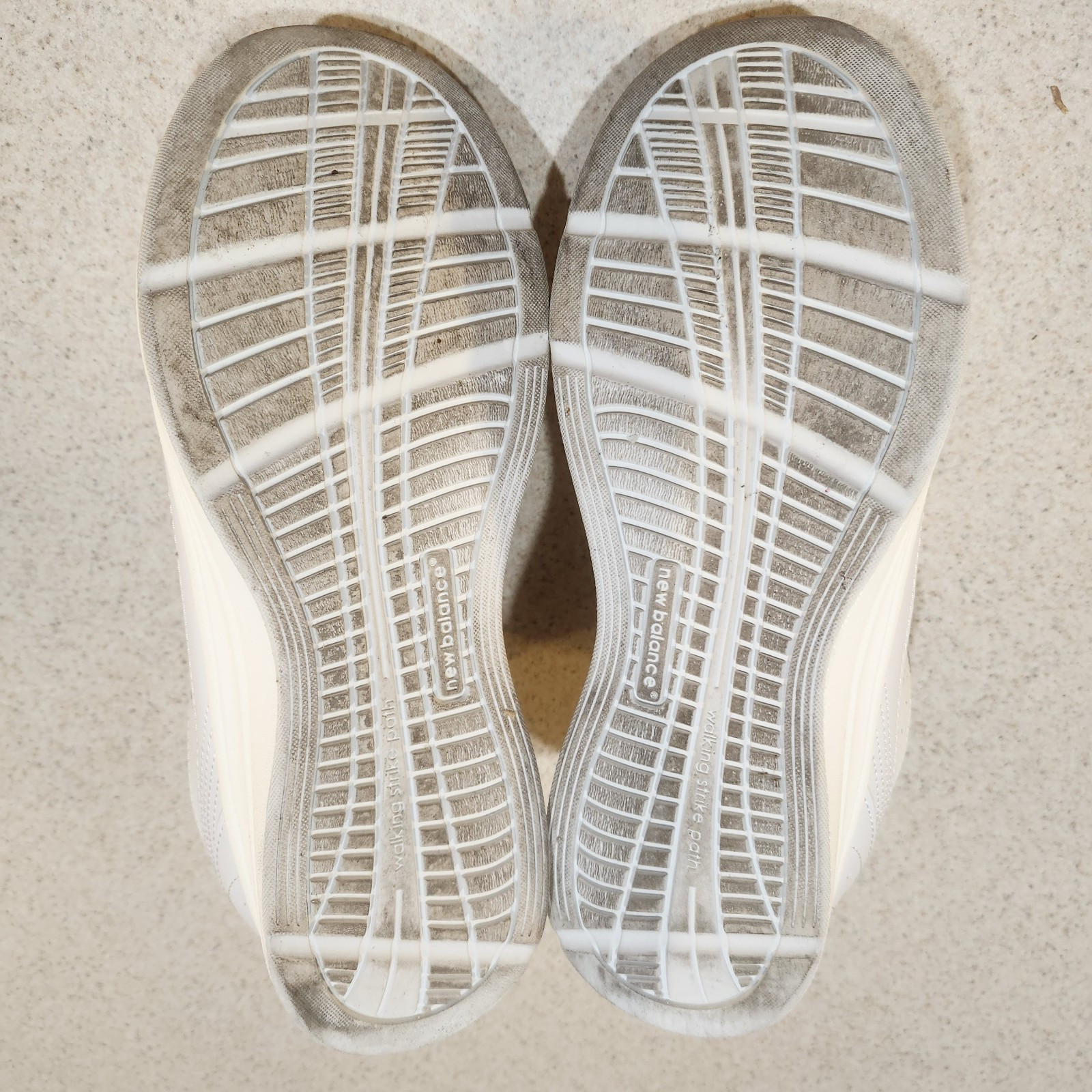New Balance 577 Walking Shoes Womens Size 10 Women / 8.5 Men White WW577VW