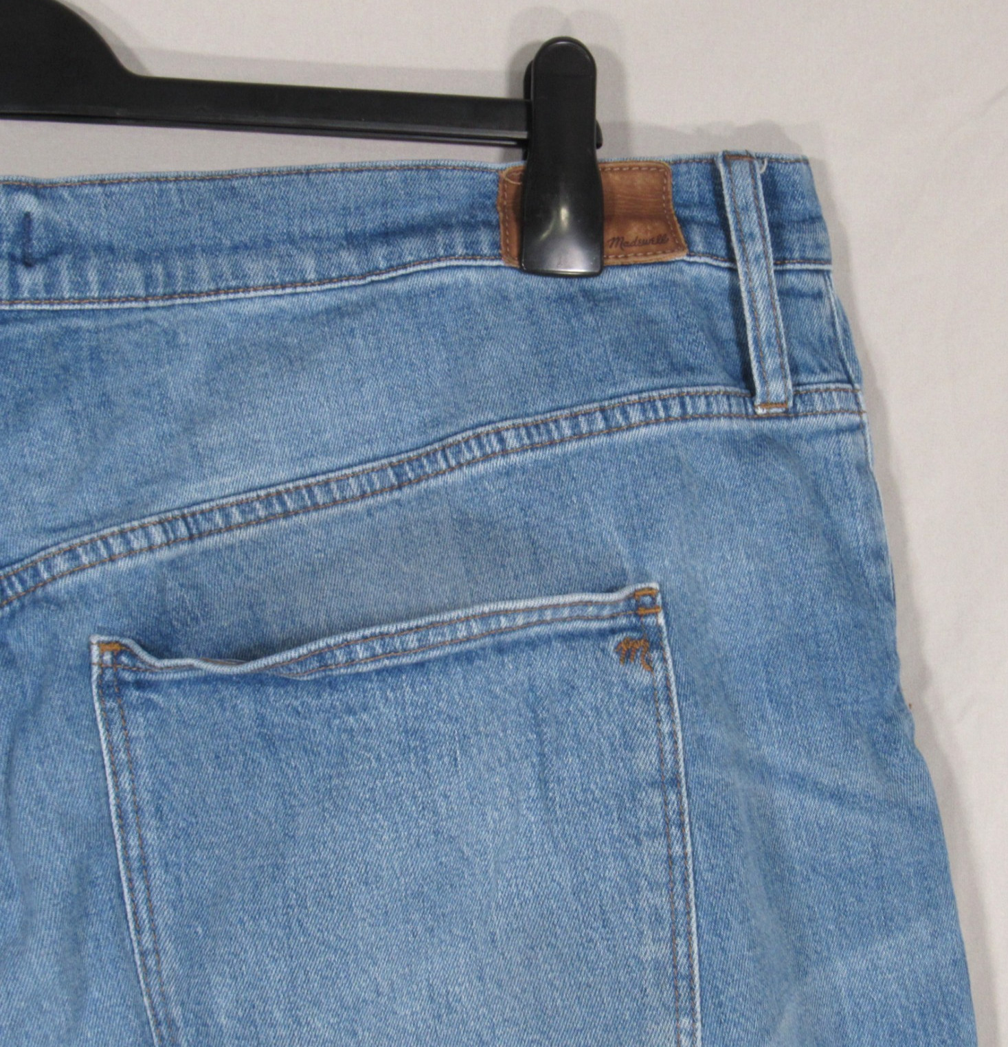 MADEWELL Medium Blue Denim HIGH-RISE SLIM 5-Pockets BOY JEANS Cut-Off Shorts 36