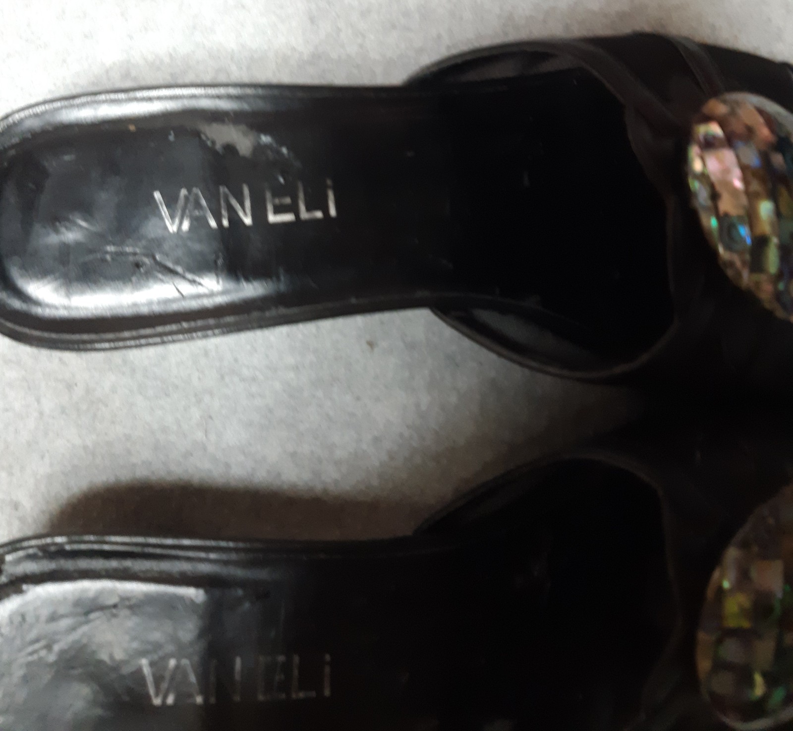 Vaneli Womens Slip On Black Leather w/ Mesh and Abalone Shell Sz 6.5N