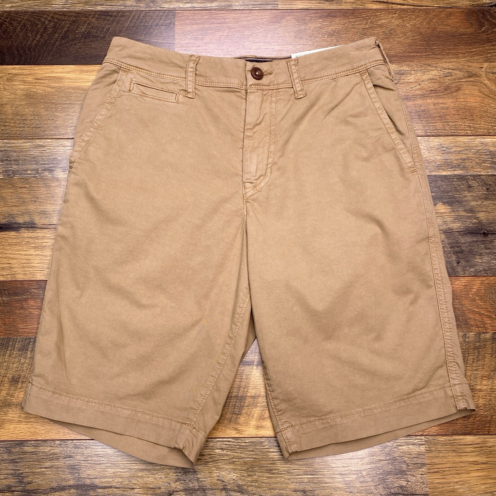 American Eagle Classic Shorts 28 Khaki Next Level Flex Stretch At The Knee New