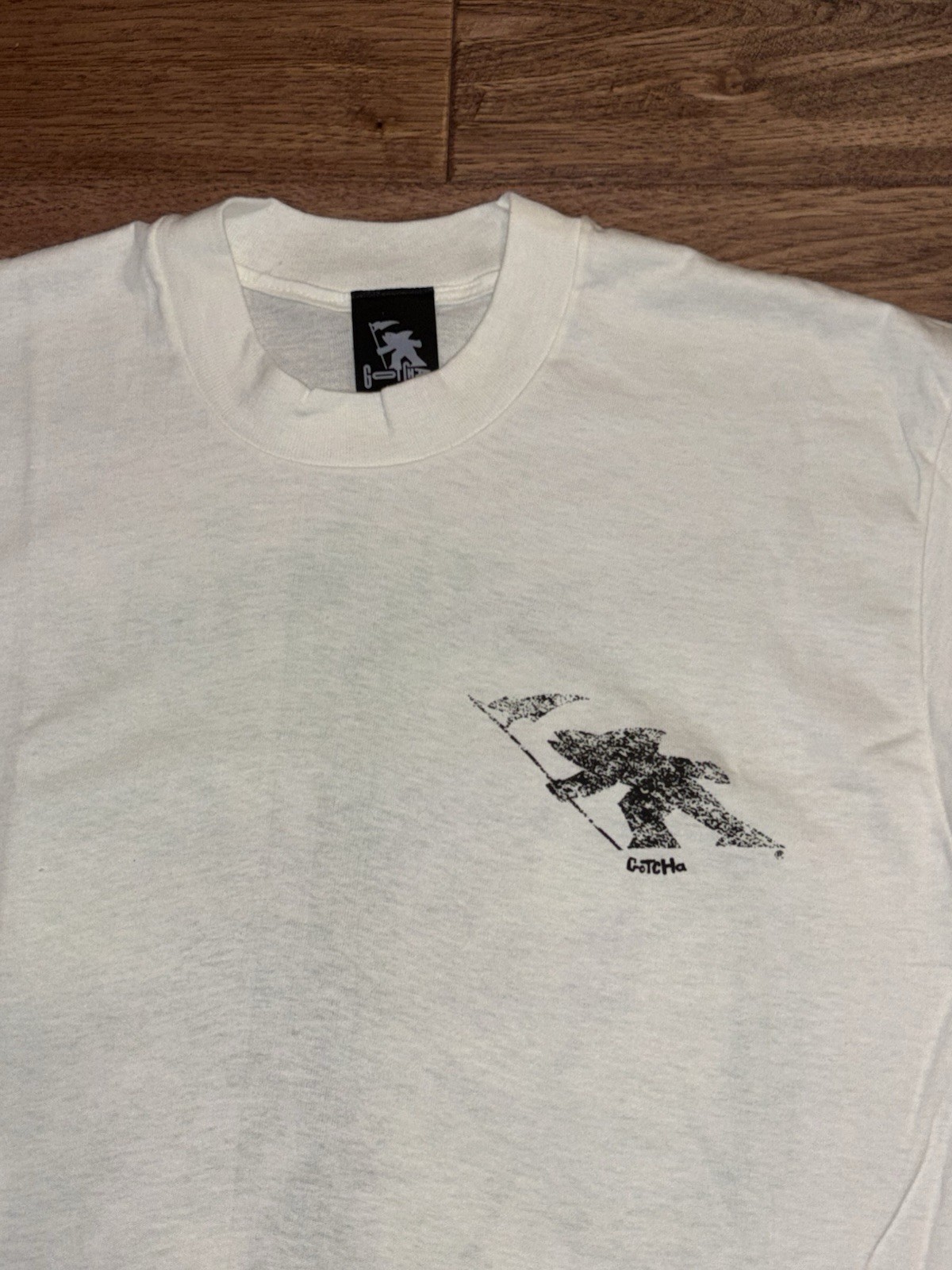 NWOT VTG Neon Gotcha TShirt Team Logo Surf Graphic Single Stitch USA Men’s L