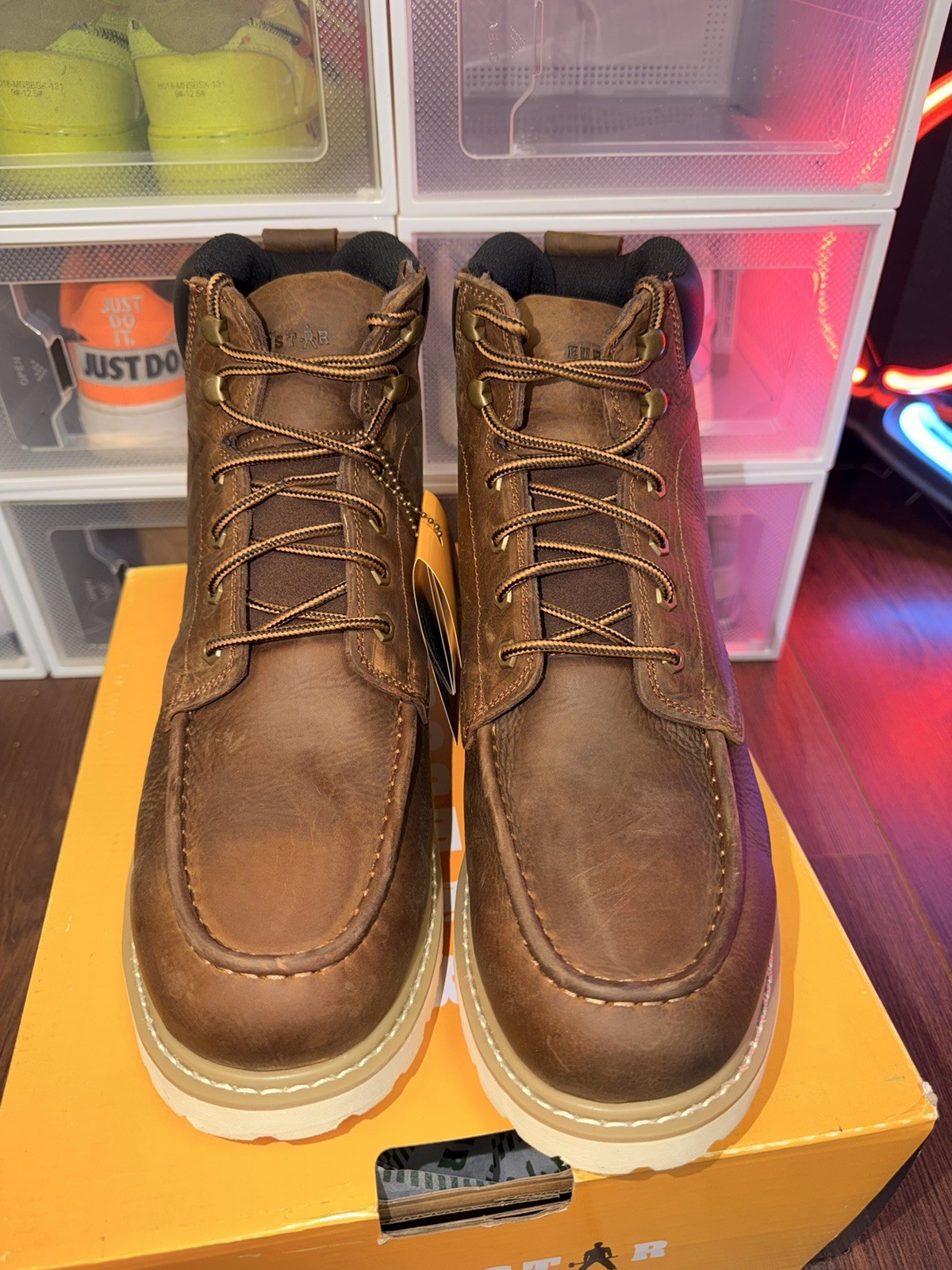 Eurostar Brown Leather Men’s Work Boots Lace Up Rugged Rubber Sole Round Toe 12