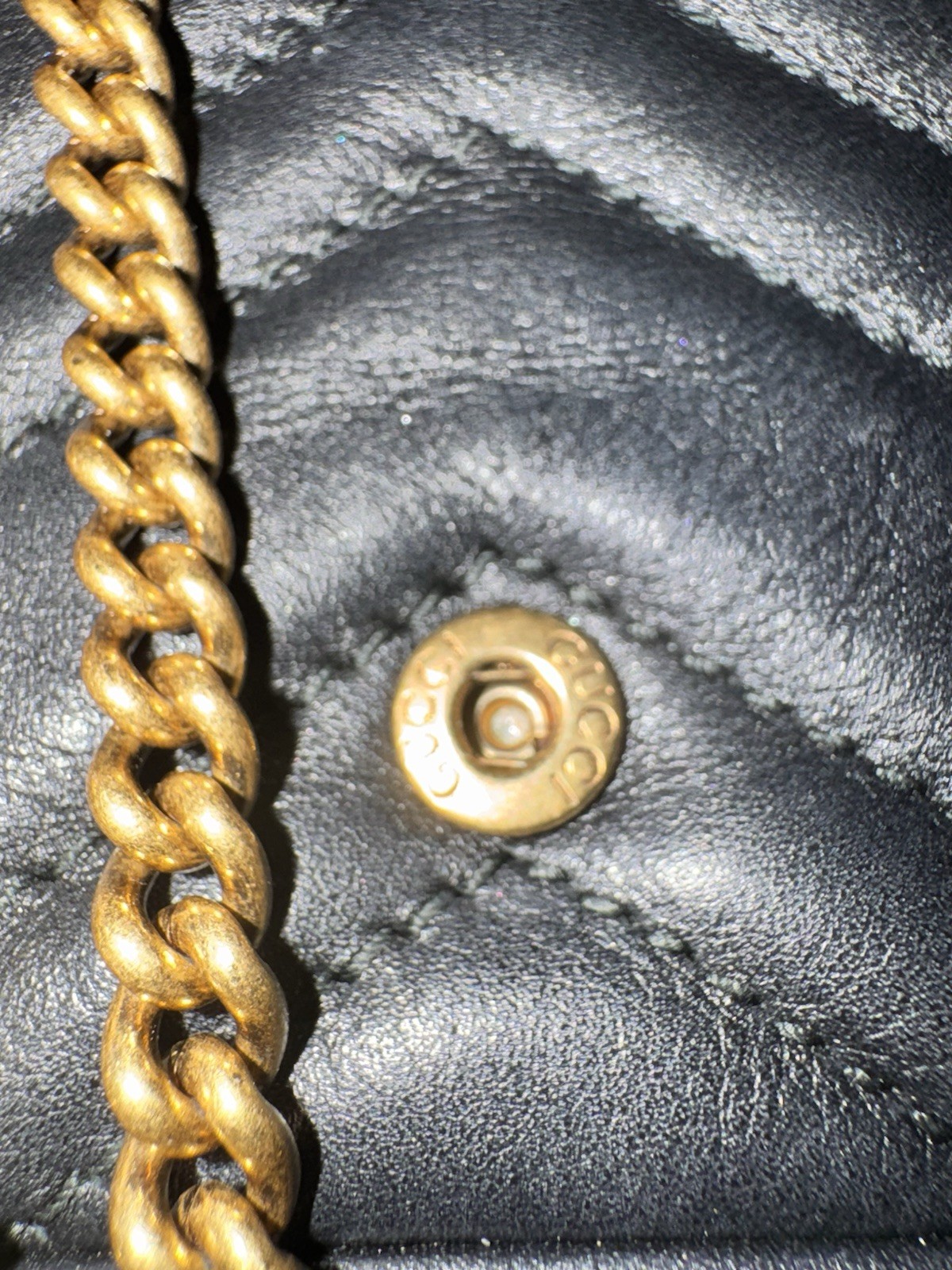 Gucci GG Marmont Black Quilted Chevron Shoulder Bag Gold Chain GG Logo Snap