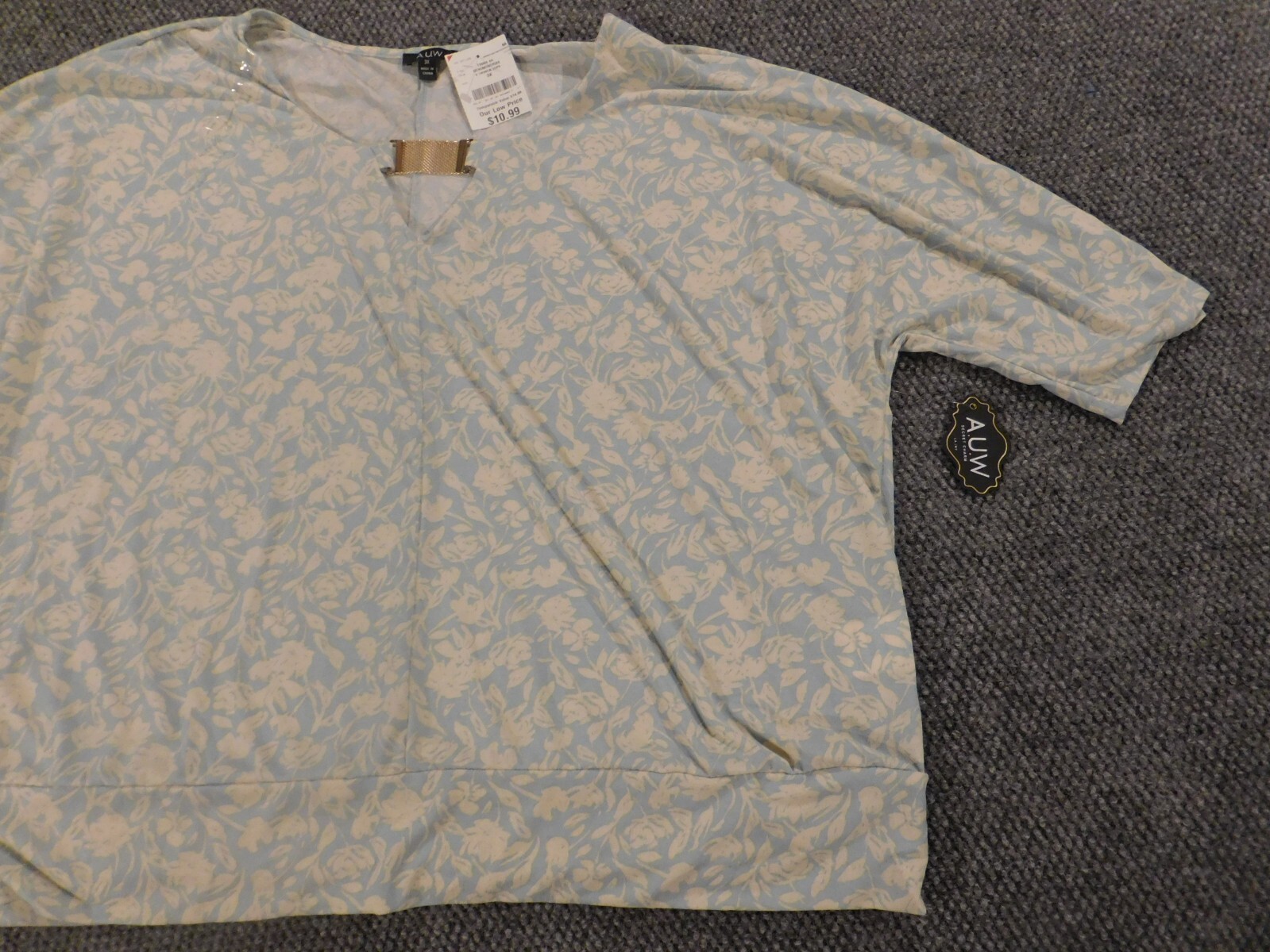 A.U.W. Womens Blouse 3X Plus Blue floral pullover top
