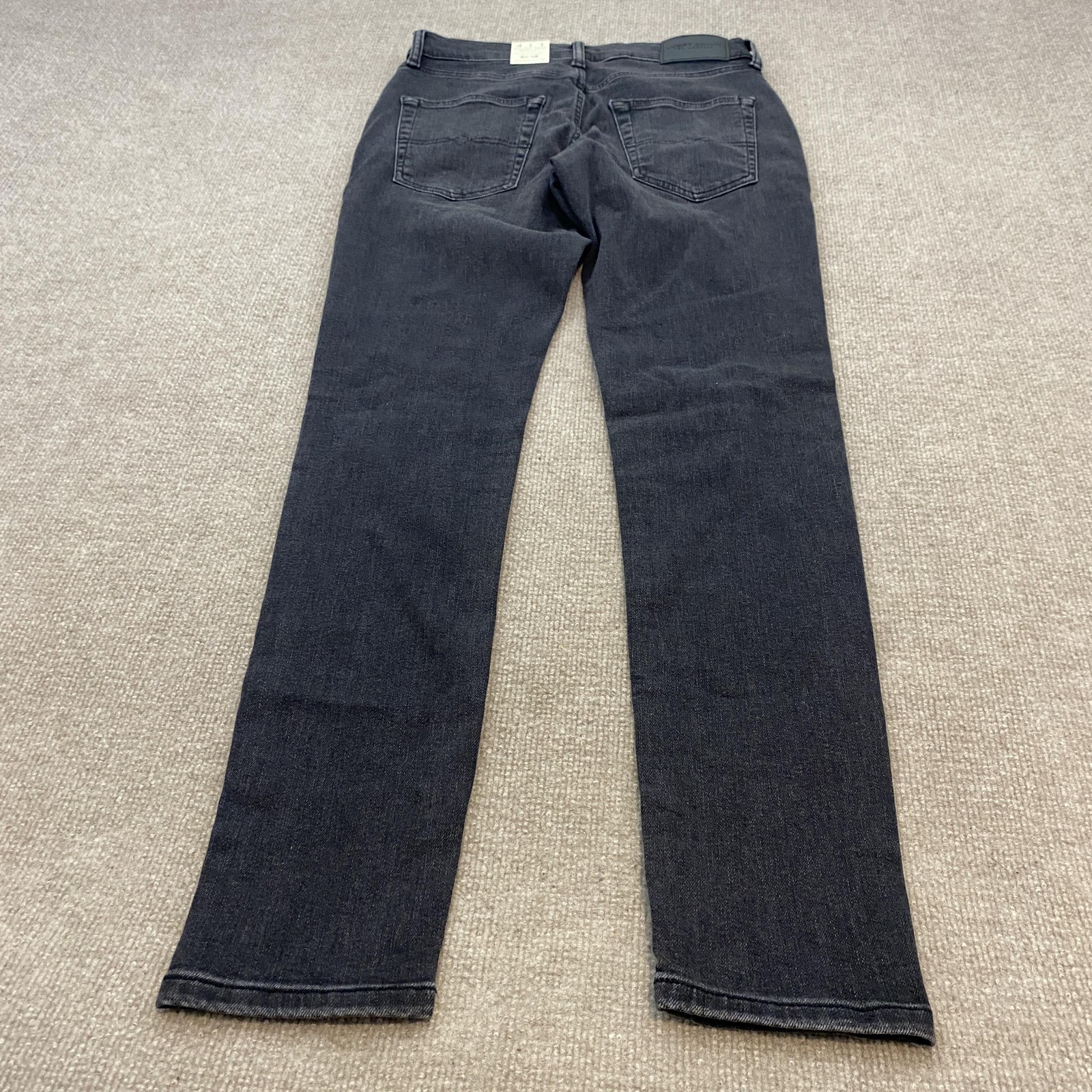 Lucky Brand 411 Athletic Taper Jeans Mens 28×32 Gray Dark Wash Stretch Denim NEW