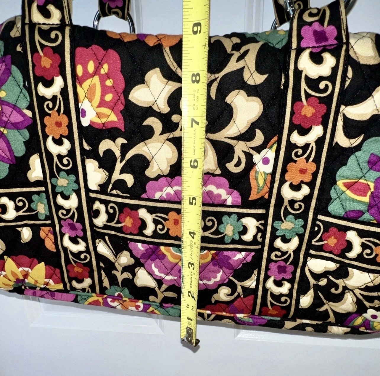 Vera Bradley Large Floral Shoulder Bag Black Multicolor Lined Inner Pockets Zip