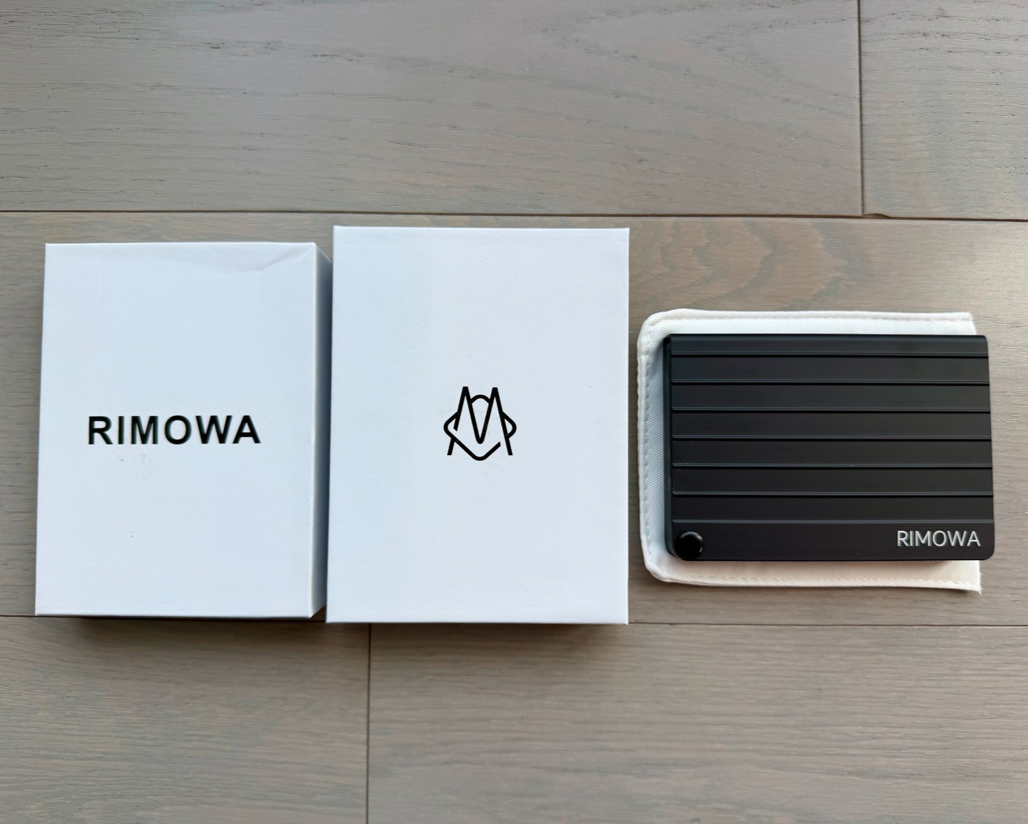 Rimowa Aluminum Card Holder Wallet BLACK Band New, Dust-bag & Box – $295 MSRP