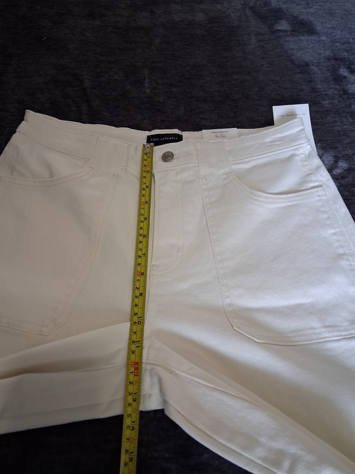 NWT Free Assembly Womens Size 10 Cream Denim Cropped Jeans High Rise Distressed