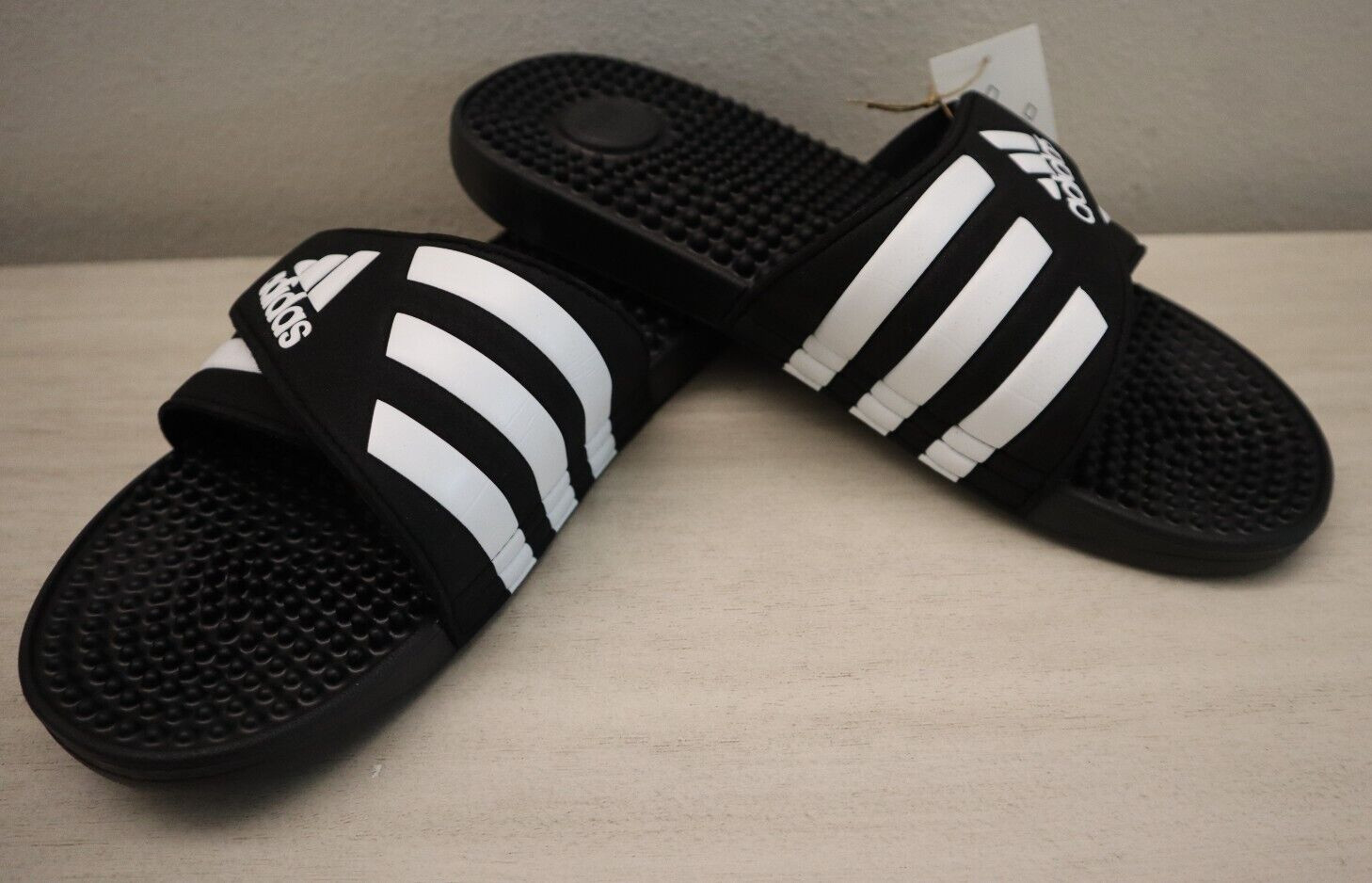 Adidas F35580 Unisex Men’s Sz 10 Women’s Sz 9 Black / White Adissage Slides