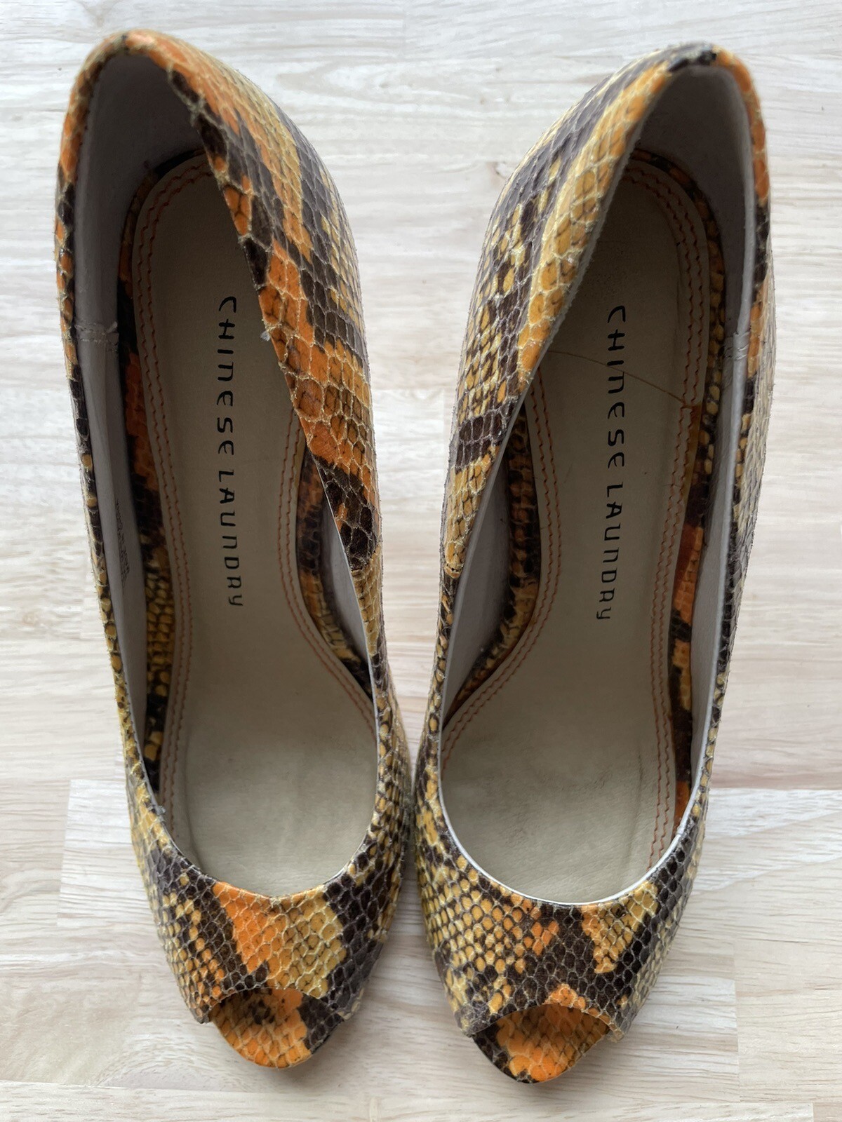 CHINESE LAUNDRY Shoes Womens Size 7 Count Down Snake Skin Stiletto Heels