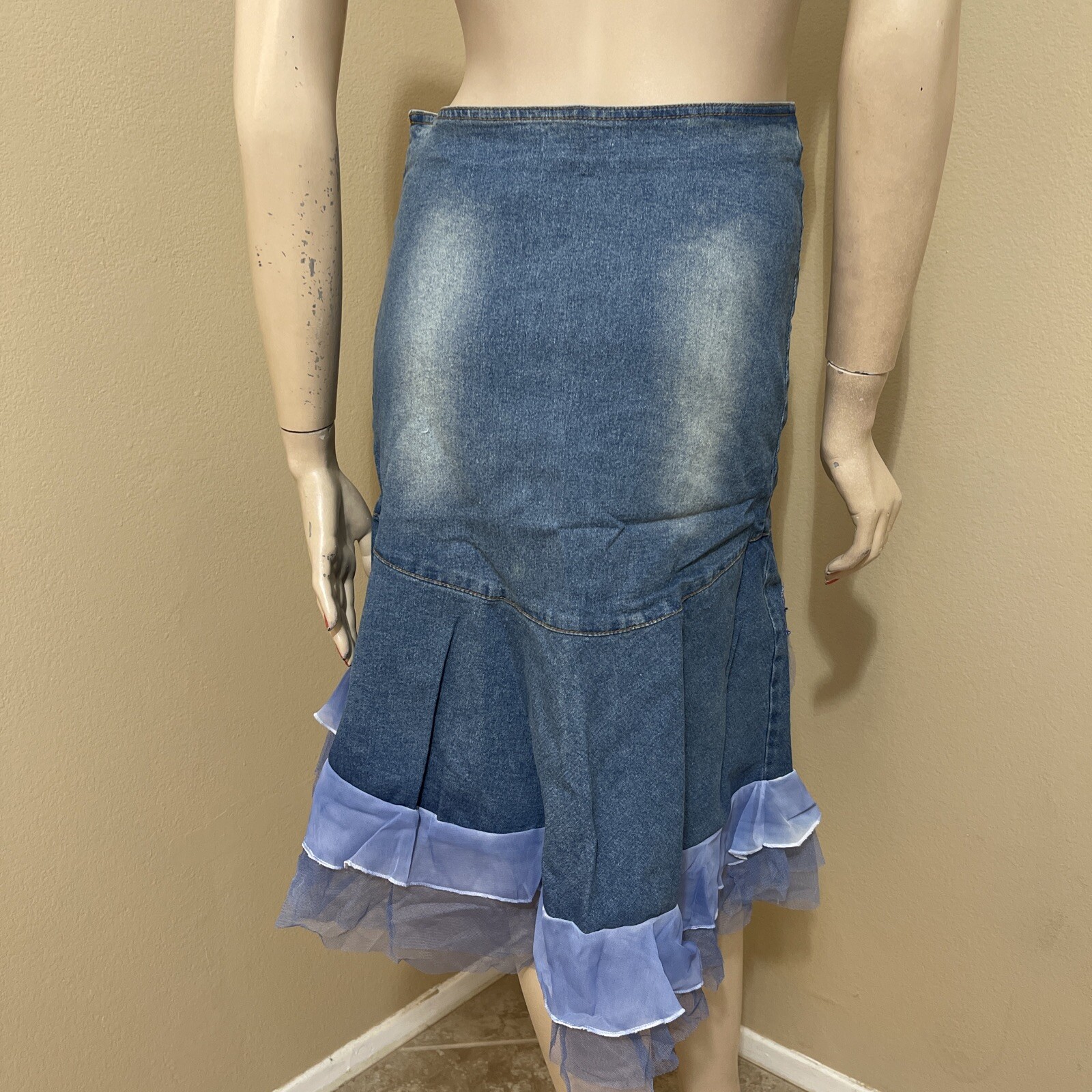 Women’s Blue Denim Cotton Casual Stretch Bead Boho Zipper Size M(6-8) Skirt 3277