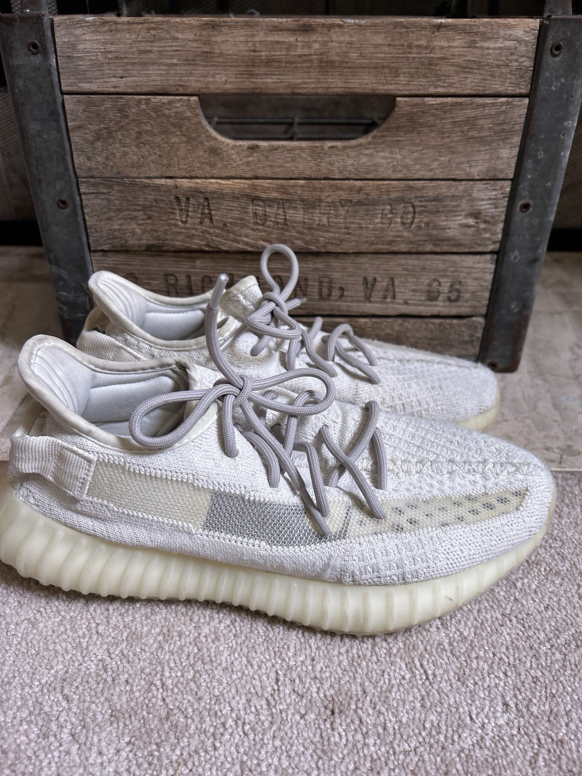 ADIDAS “Yeezy Boost 350 V2” bone white shoes – size 9