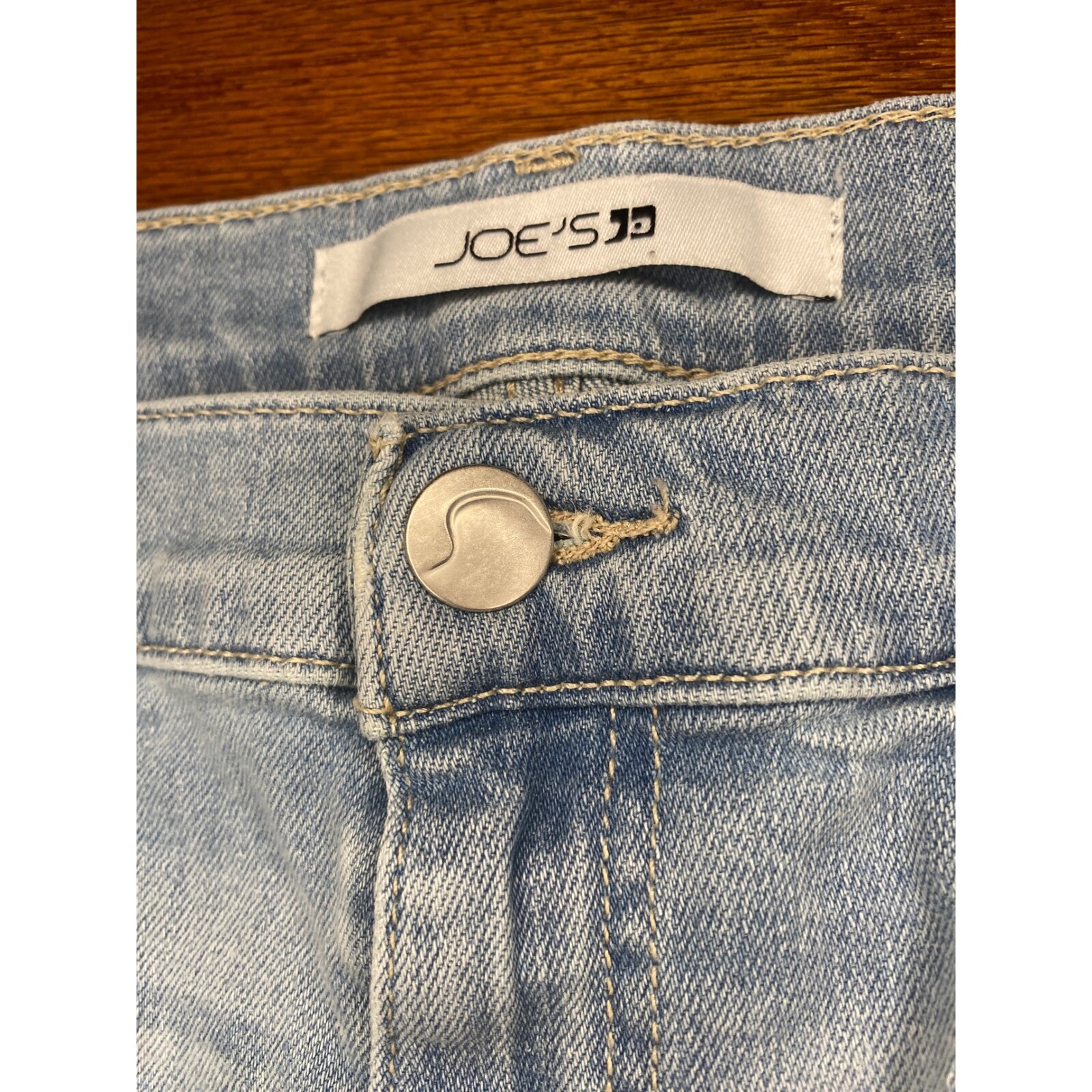 Joe’s Light Blue Distressed Jeans Size 29