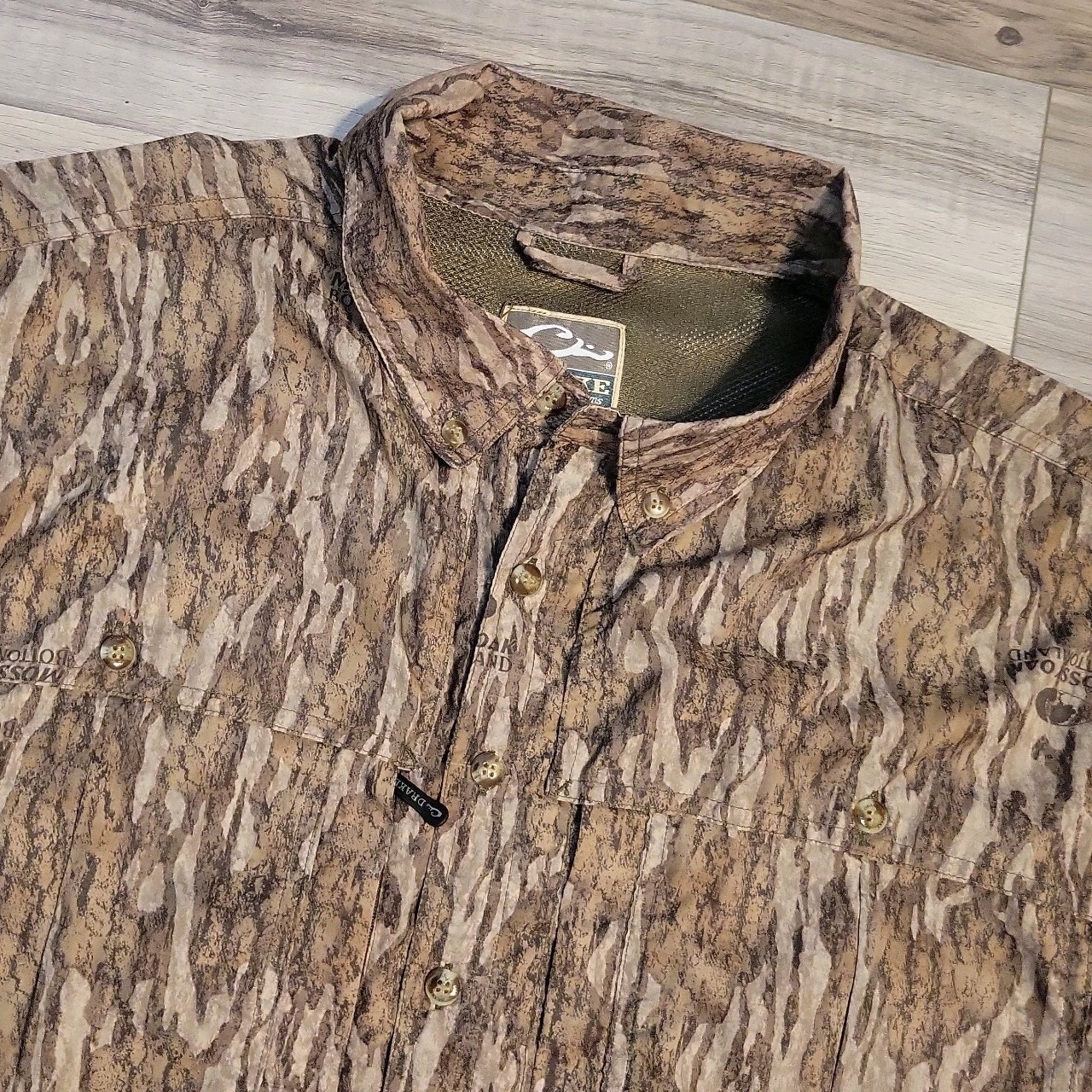 Drake Waterfowl Men’s XL Shirt Mossy Oak Bottomland Vented Hunting Button Up