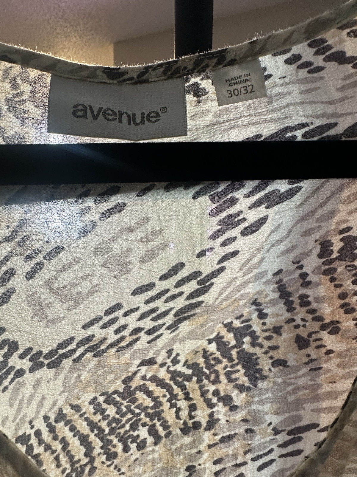 Avenue Size 30/32 Animal Print Lace-Up V-Neck Blouse Plus Size 4X Neutral Tunic