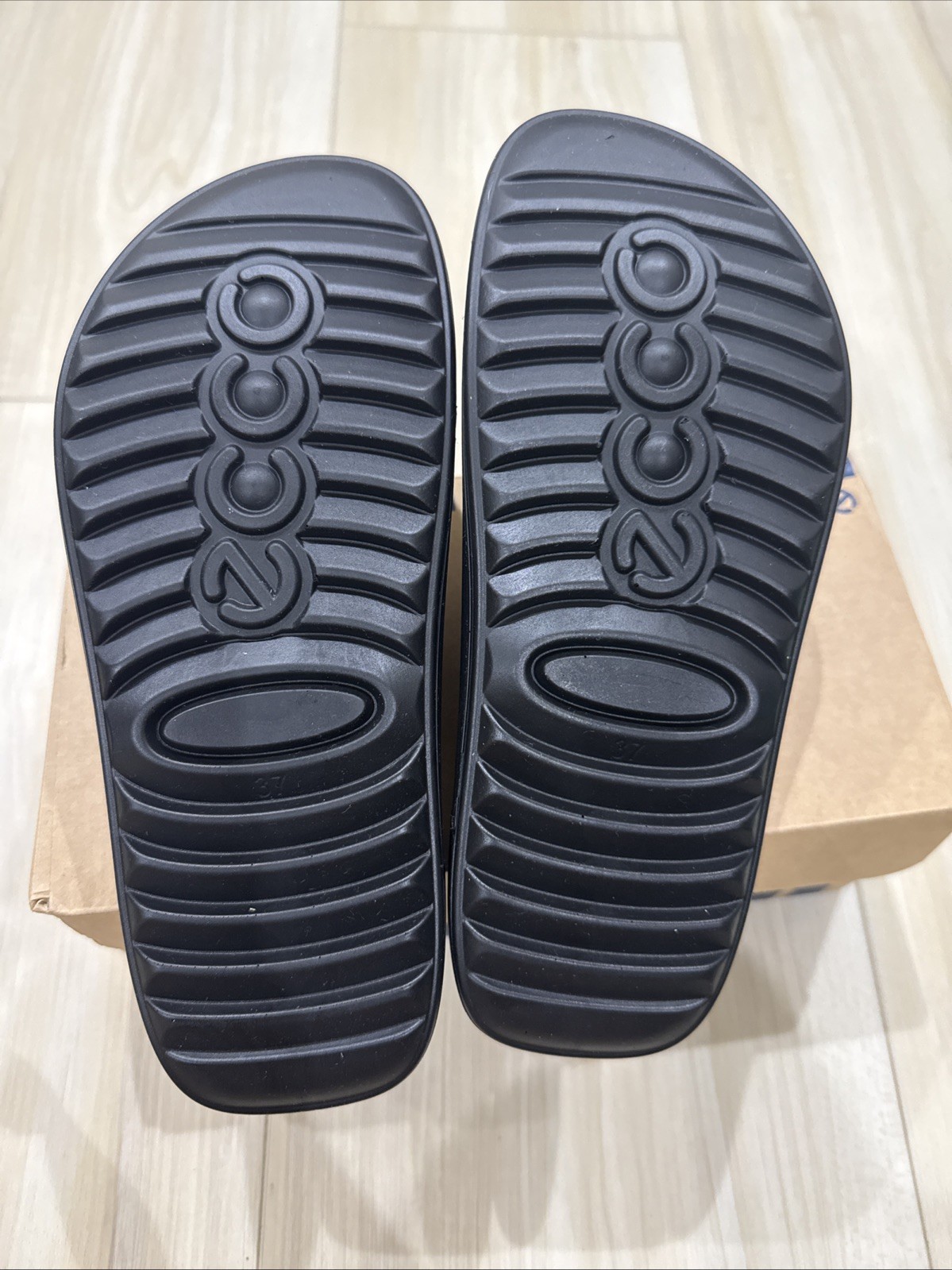 NWT ECCO 2ND COZMO W Women’s Black Leather Slide Sandals EU 37 US 6-6.5