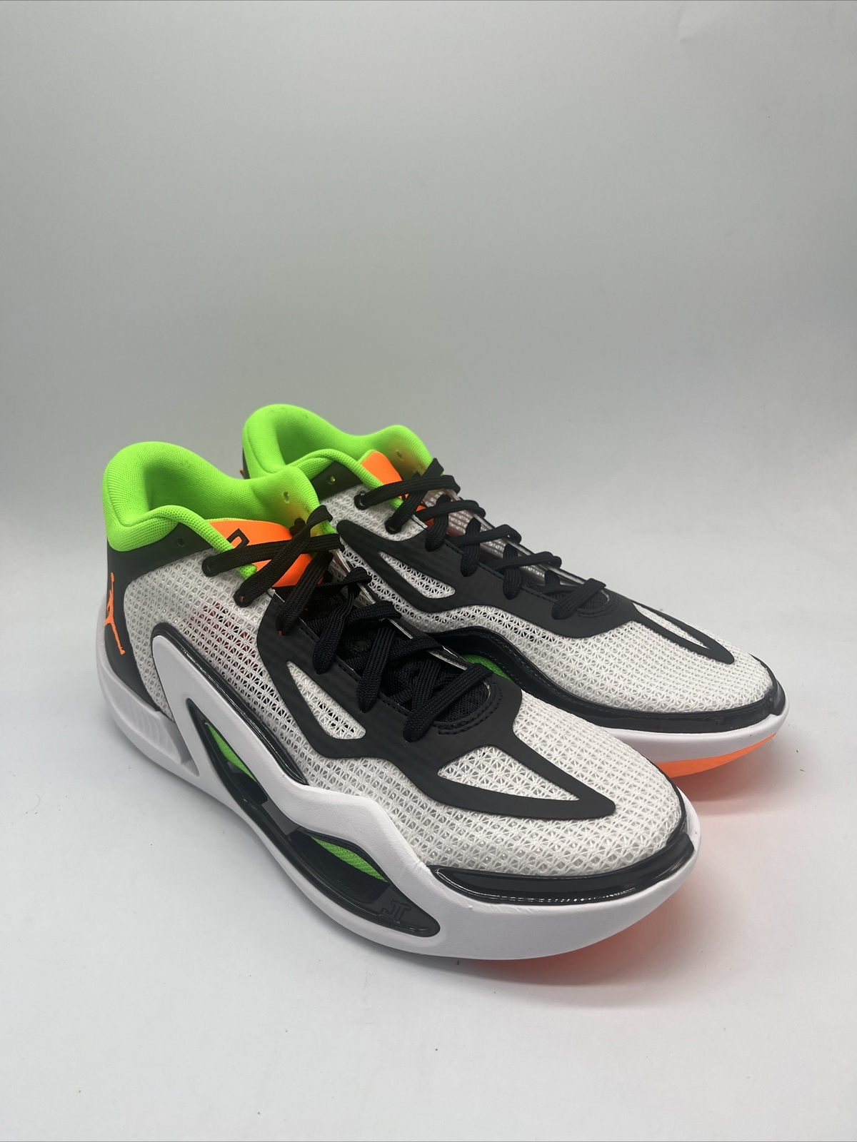 Jordan Tatum 1 White/Orange/Black Shoes DZ3324-108 Men’s Size 8.5