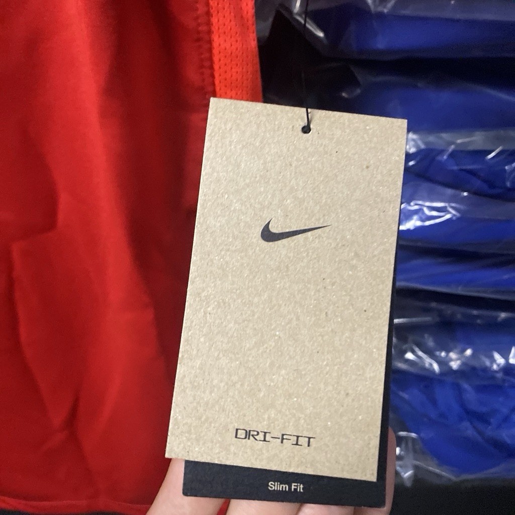 Nike Strike II Soccer Jersey NWT Red Crimson Men’s Small Dri-FIT CW3551-657