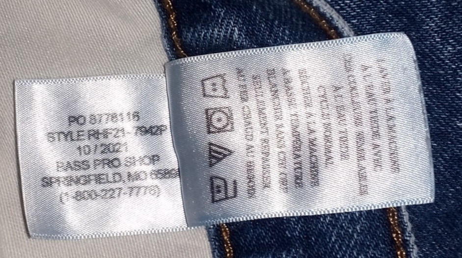 Men’s Jeans Size 40 x 32. Straight Leg (Actual- 40×30) Red Head Brand Company