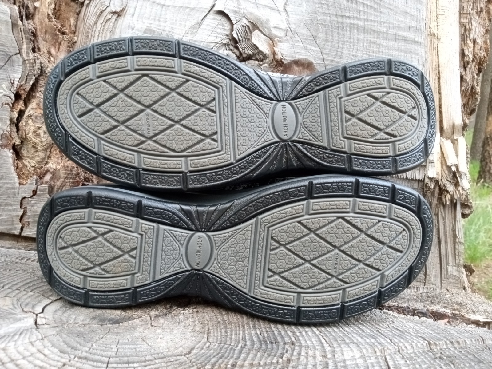 Hyper Arch Motion EU 39 Men 8- 8.5 Women approx 9.5- 10 Rememory Foam Swiss