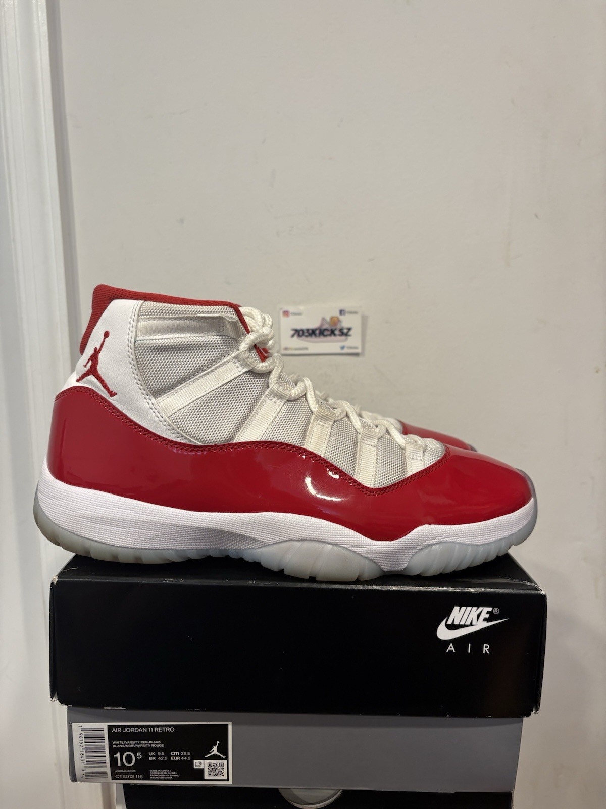 Men’s Sizw 10.5 – Jordan 11 Retro High Cherry Pre Owned CT8012-116