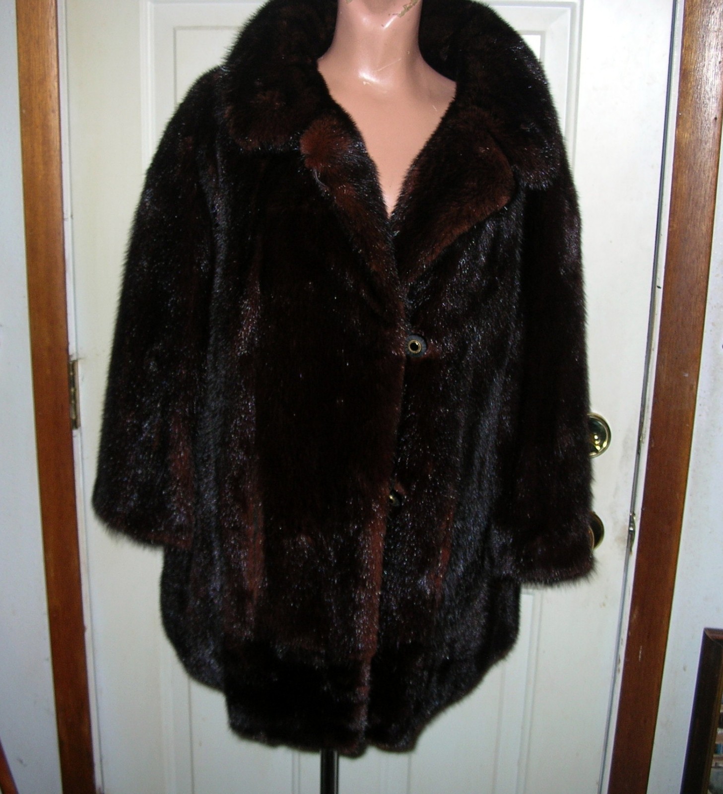 Vintage 60’s Ladies Ranch Mink Stroller Jacket..3/4 Sleeve/Pockets..Size Large
