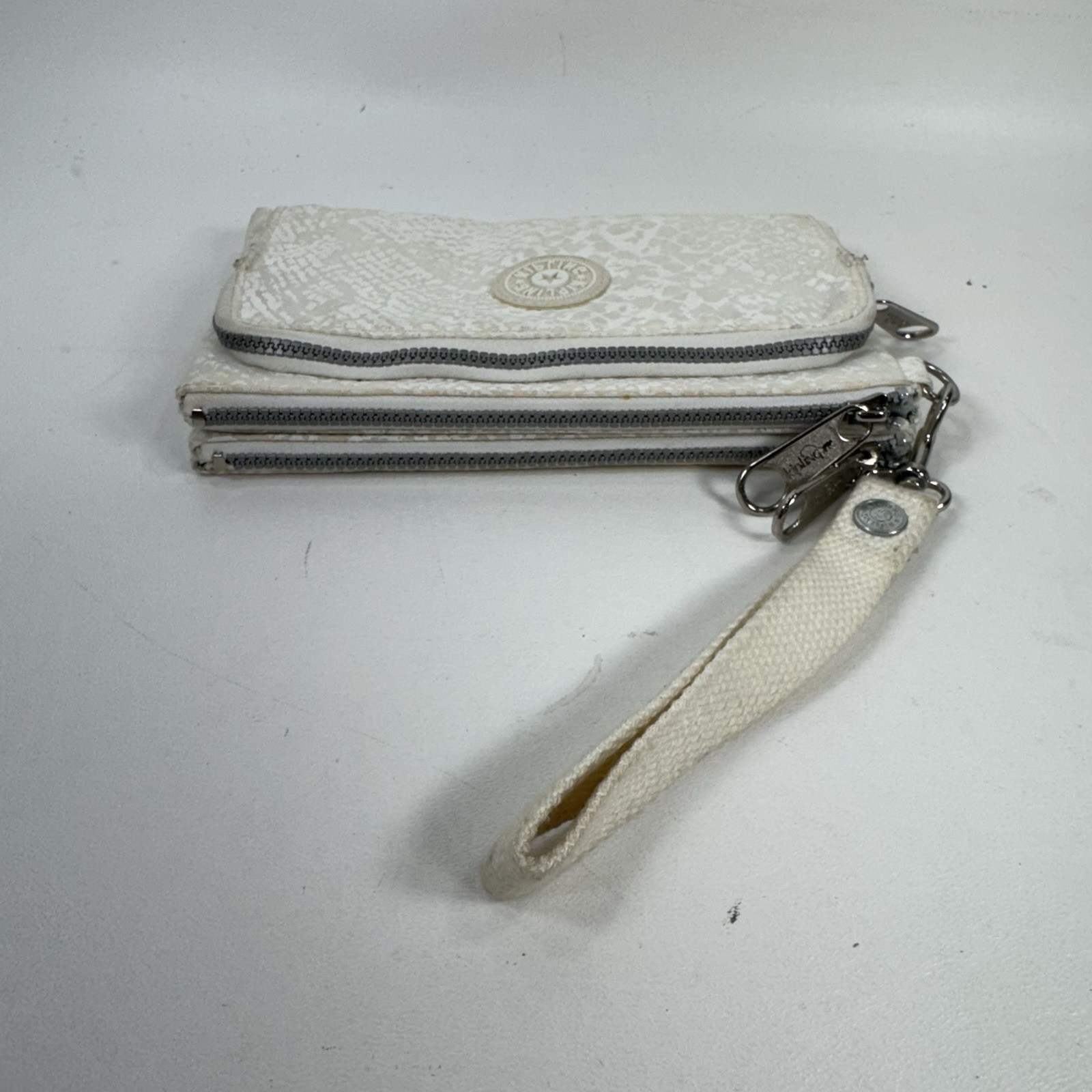 Kipling White & Gray Snakeskin Print Canvas Zipper Wristlet Pouch Front Pocket